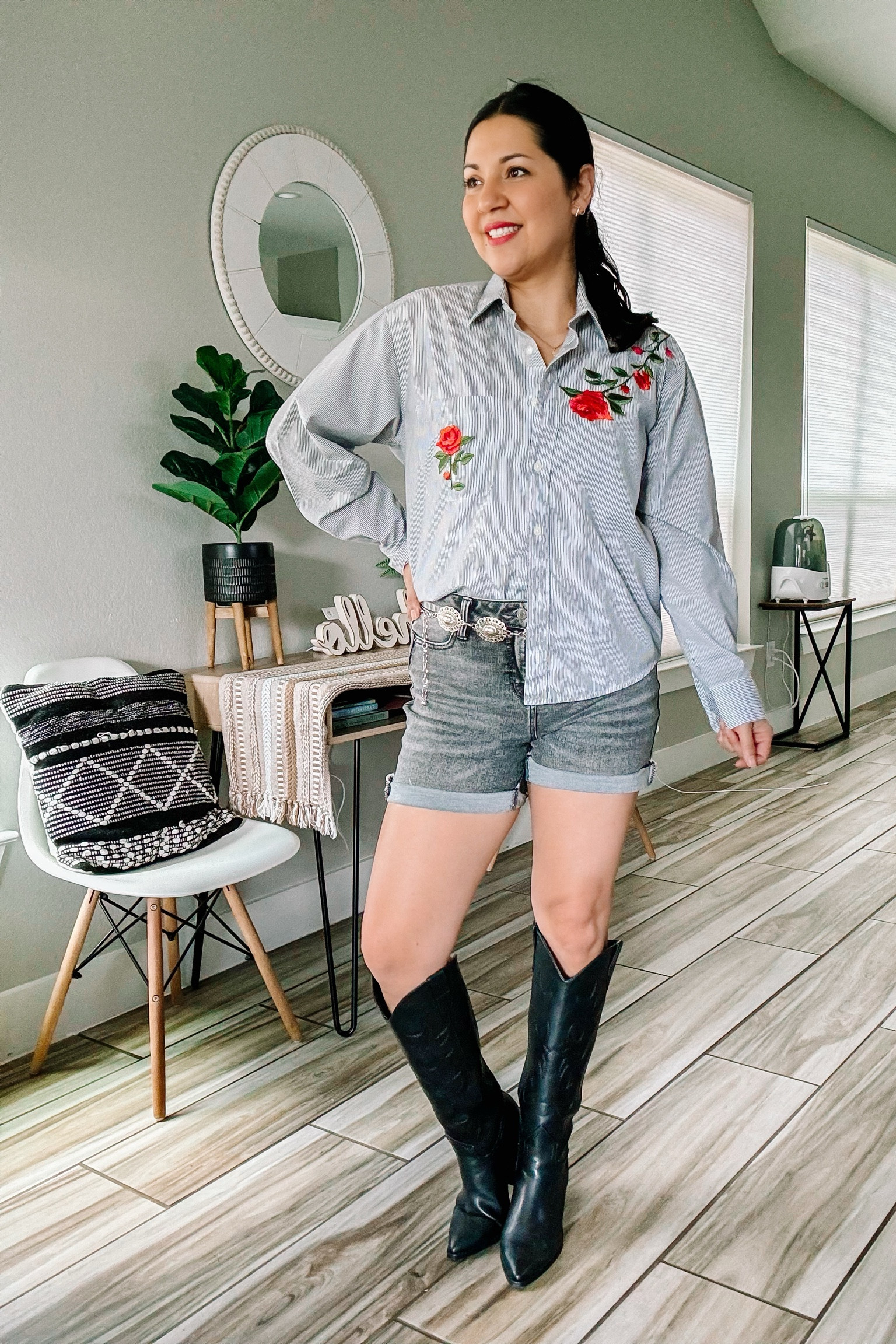 Vintage with a western flare style! The top is from a thrift shop but I have linked similar styles. Thank you for shopping with me! Stay blessed. 

#LTKU #LTKOver40 #LTKFindsUnder50