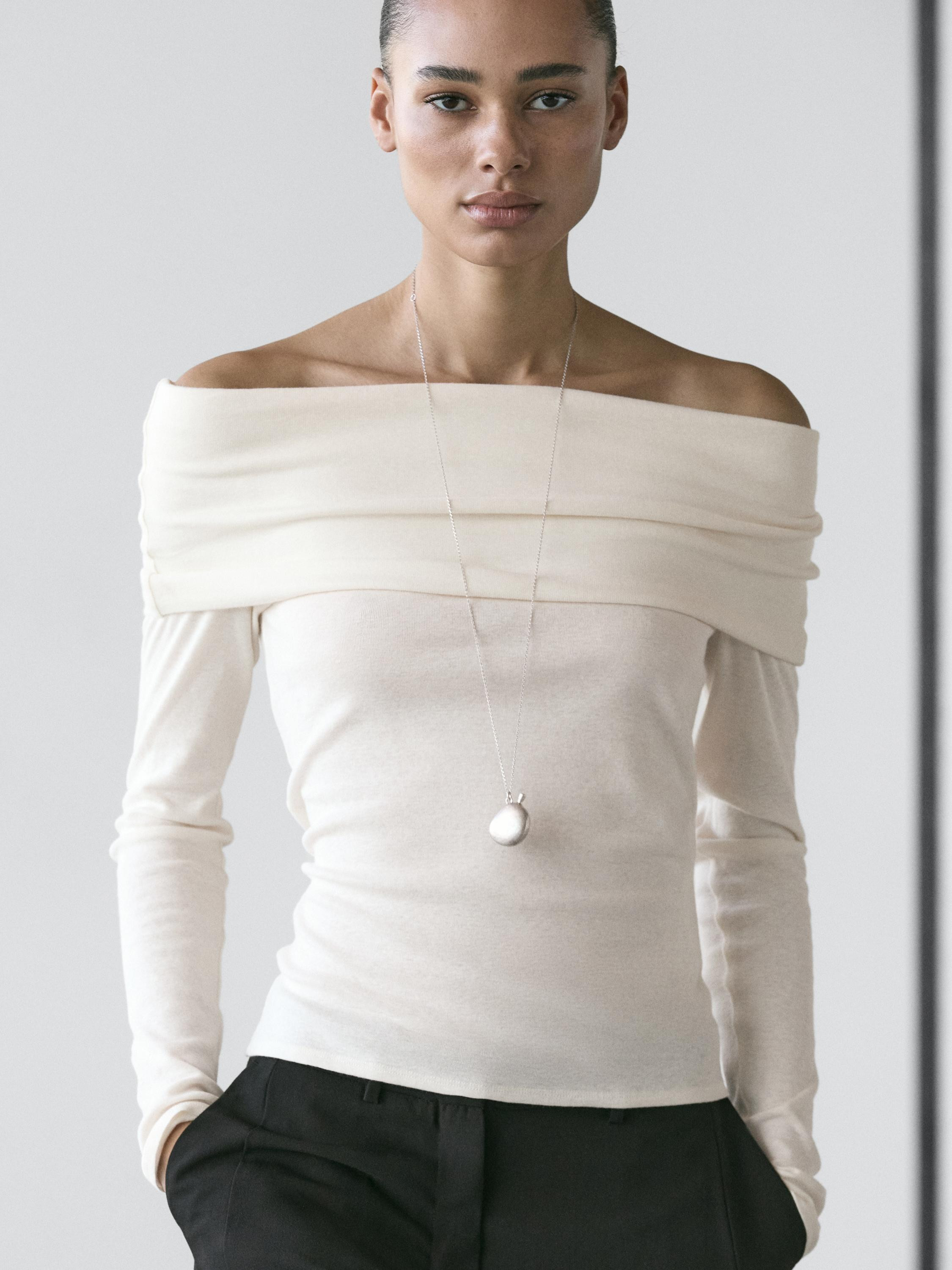 Cotton blend off-the-shoulder T-shirt | Massimo Dutti UK