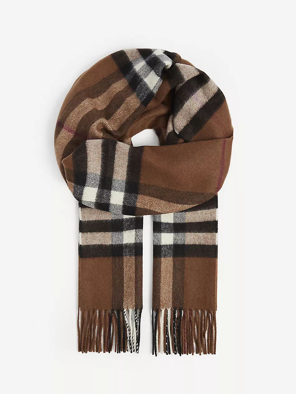 Giant check tasselled-trim cashmere scarf | Selfridges