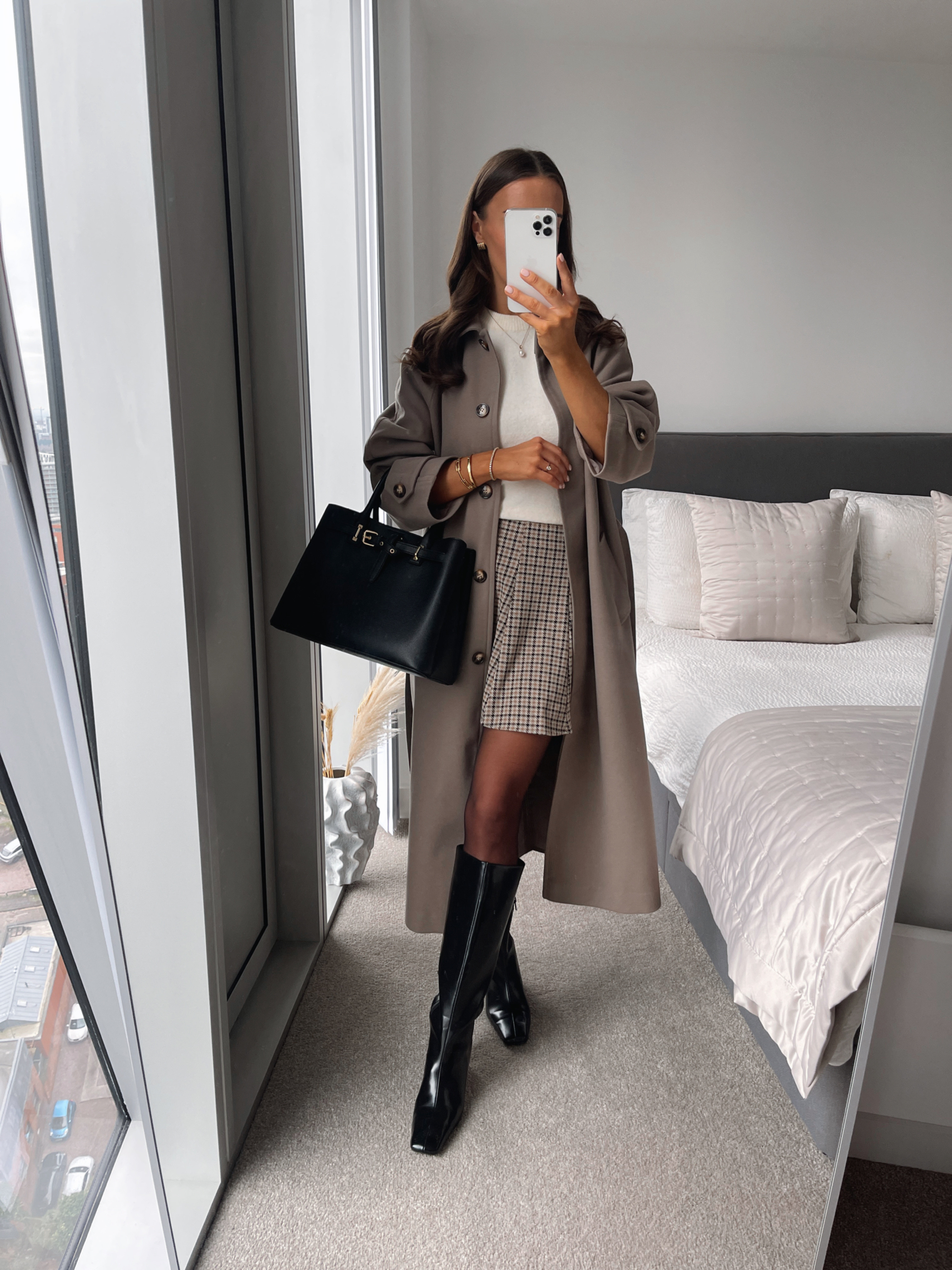 Winter to Spring Styling! 

New Look, Outfit Inspiration, Transitional Style, Spring Style, Outfit Inspiration, Wardrobe Staples, LTK2025, Trench Coat, Short Sleeve Knit, Check Skirt 

#LTKeurope #LTKstyletip #LTKuk