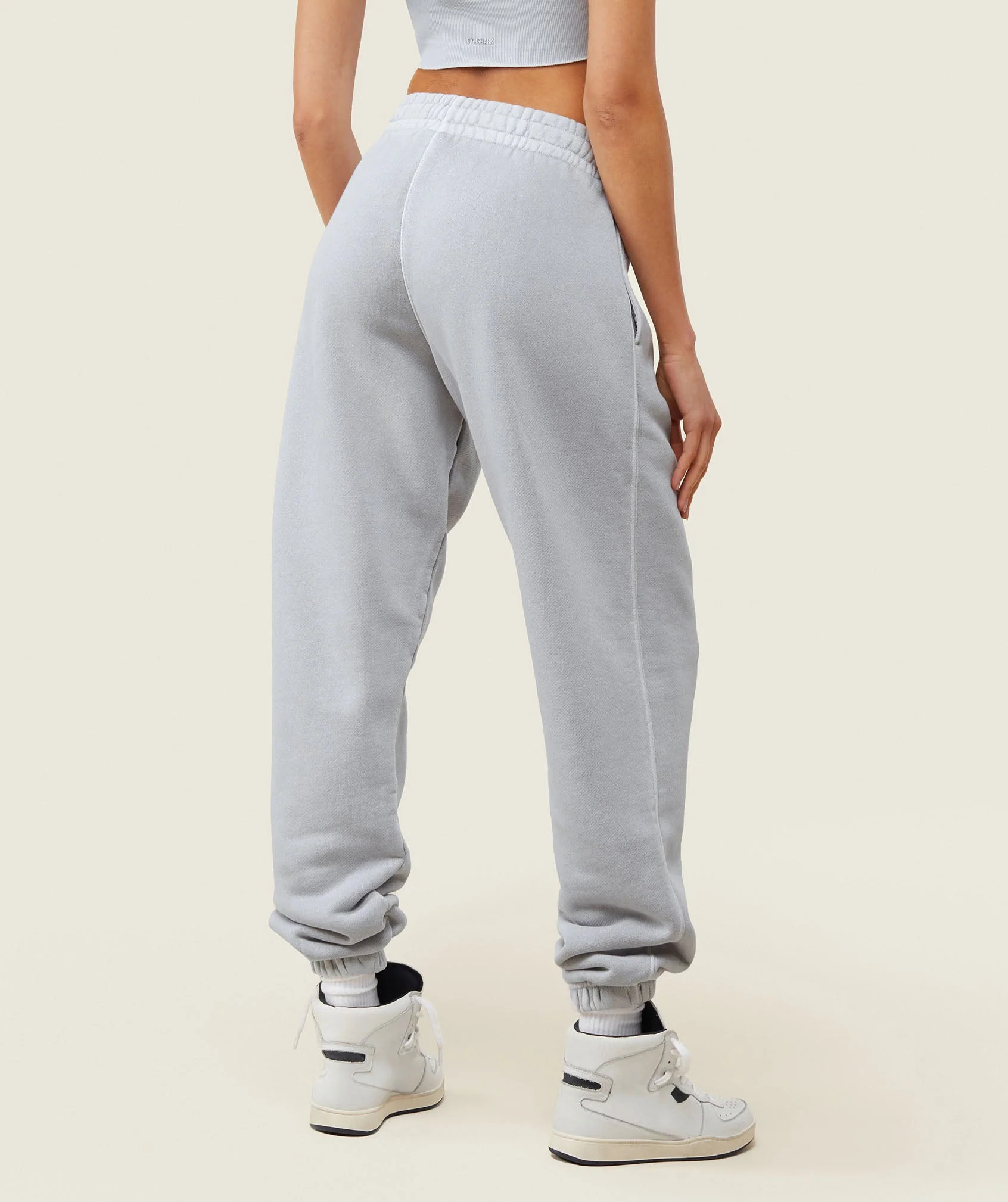 Gymshark everywear Relaxed Sweatpants - Ice Grey | Gymshark (Global)