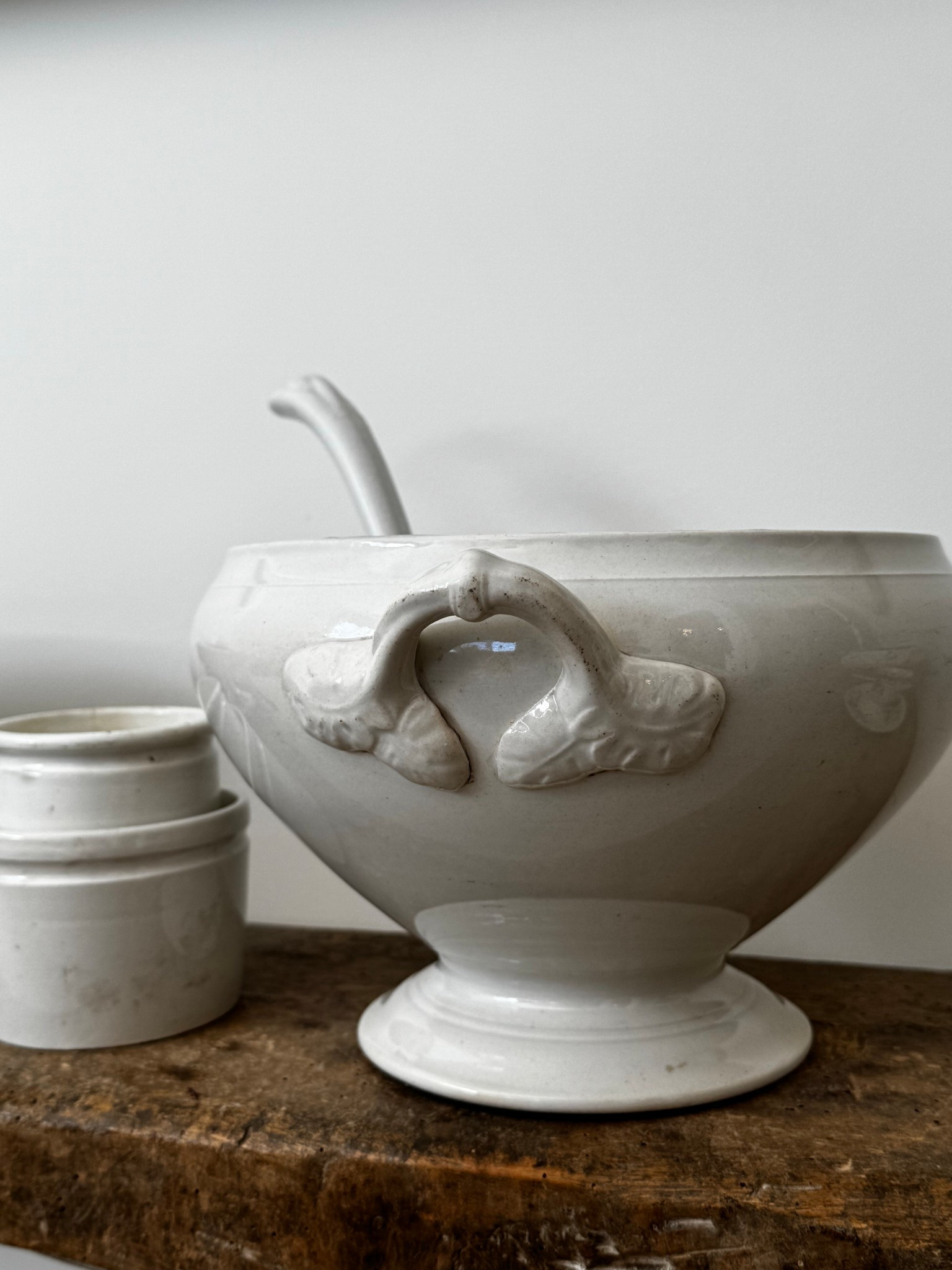 An antique French soup tureen bowl by Creil et Montereau, sourced in France and dating to the late 1800s.
Originally part of a sous-vide, this ironstone base now lives beautifully as a centerpiece—perfect for fruit, linens, or simply left empty to let the form speak.

French ironstone • collected kitchens • objects with a past


#LTKHome