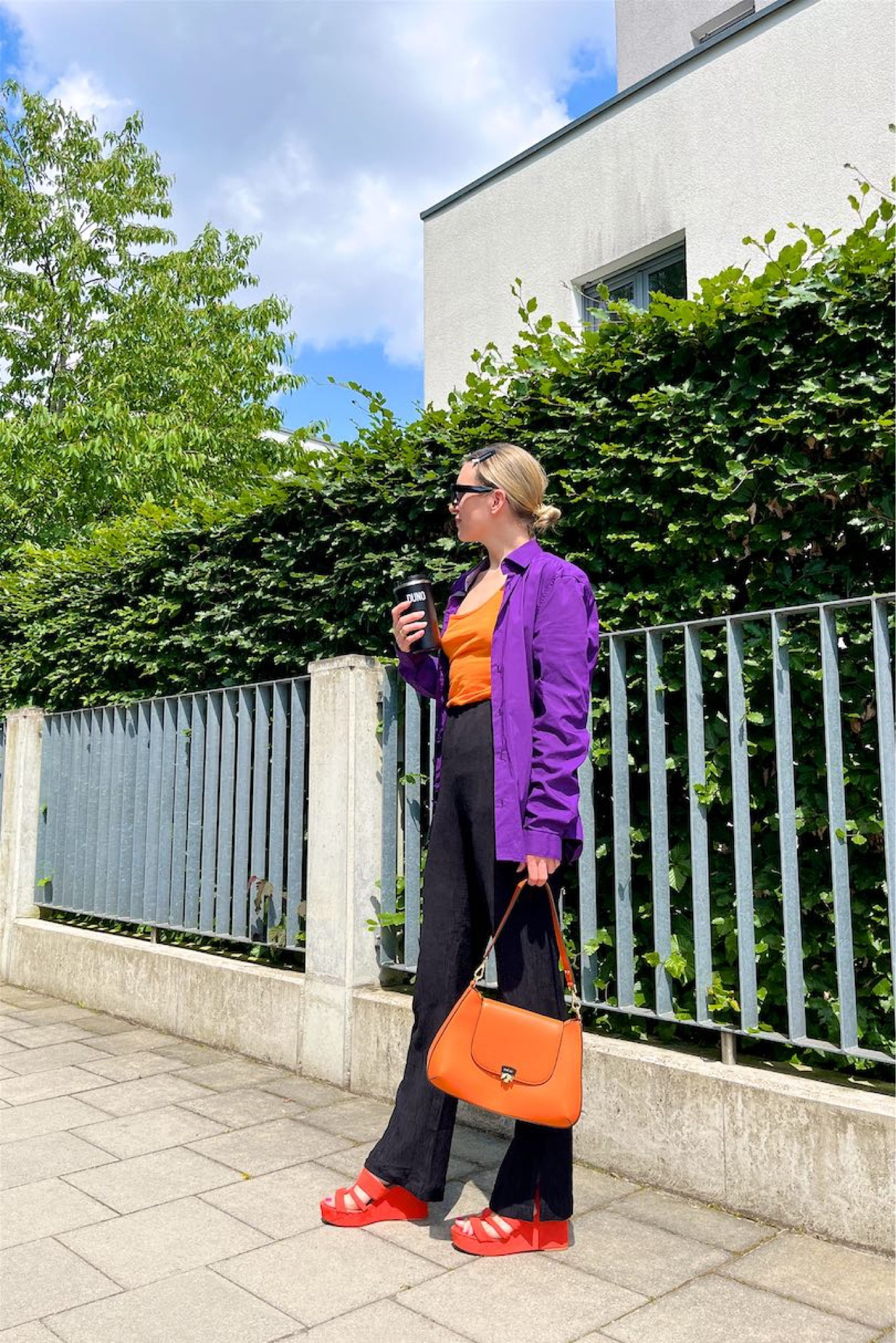 Colorful Shirts. Fashion and Style Blog Girl from Heartfelt Hunt. Girl with blonde sleek bun wearing a purple colorful shirt, orange top, wide leg pants, slim sunglasses, orange bag and orange heels.
#colorfuloutfit #colorfulstyle #colorfulfashion #colorfullooks #fashionfun #cutesummeroutfit #summerfashion2023 #summerlookbook #fitcheck #dailylooks #dailylookbook #contentcreator #microinfluencer #discoverunder20k