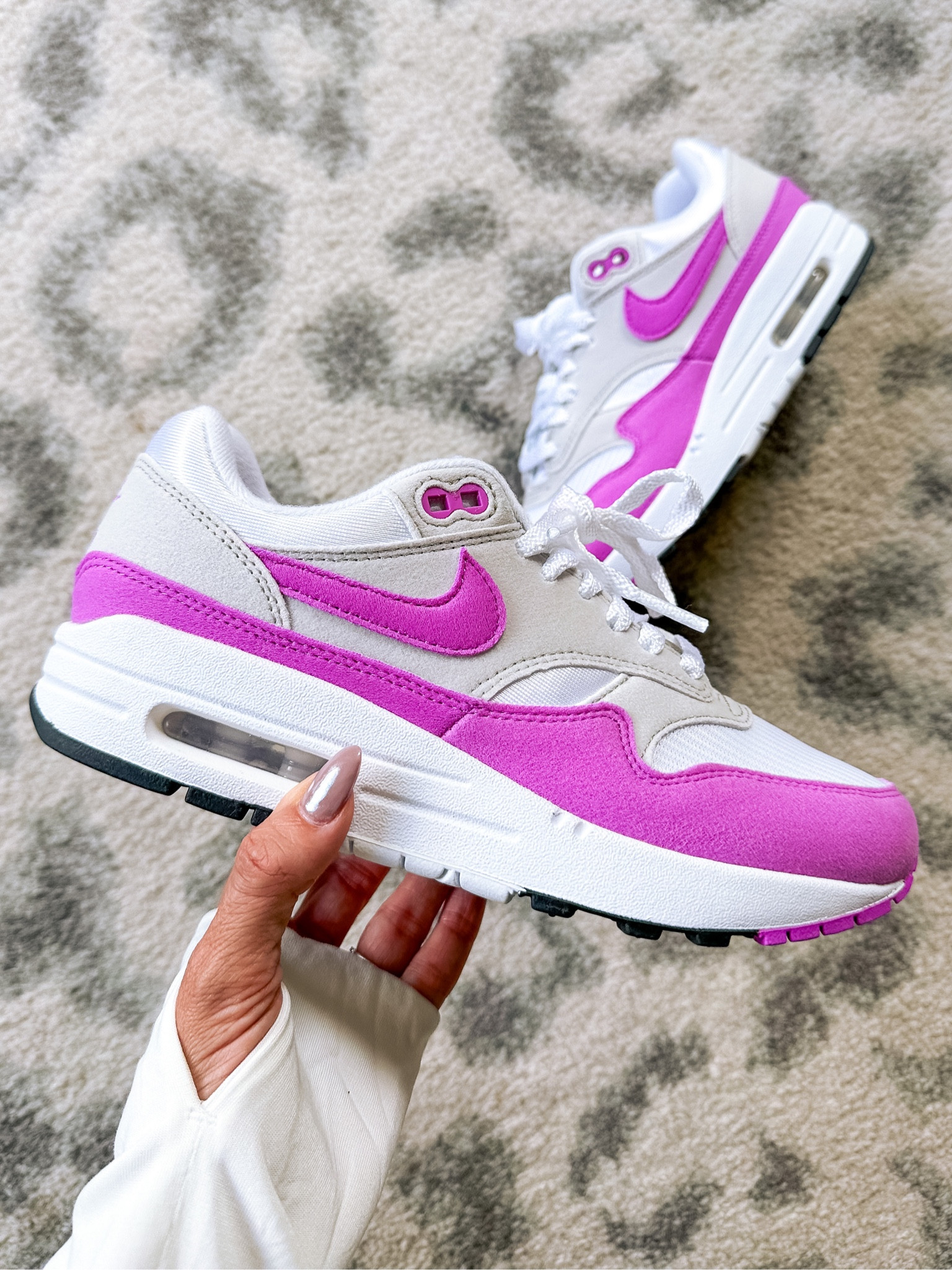 Nike air max sneakers - white grey and fuschia

#LTKfitness #LTKshoecrush #LTKSeasonal