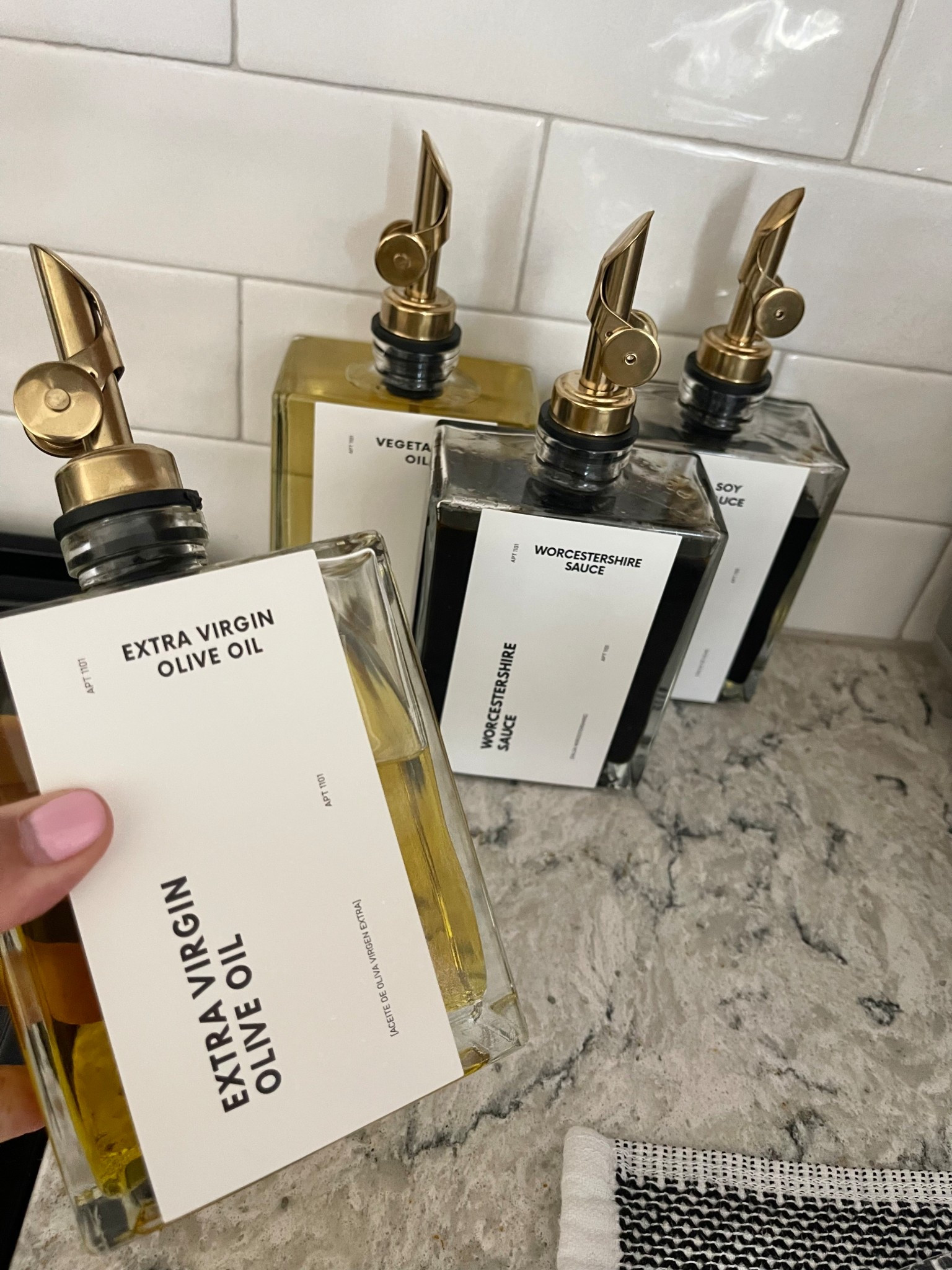 Elevating the everyday!
Finally ditched the mismatched bottles and upgraded to these beautiful gold dispensers — proof that small details make a big difference!
#AmazonFinds #HomeGoals #KitchenRefresh #AestheticUpgrade #HomeInspo #AmazonMustHaves #OrganizedHome #KitchenVibes #DispenserGoals #HomeDetails

#LTKFindsUnder50 #LTKStyleTip #LTKHome