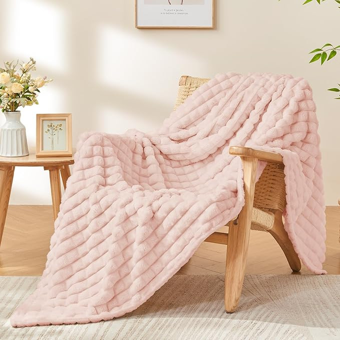 BEDELITE Updated Pink Throw Blanket for Couch and Bed- Super Soft and Warm 3D Checkered Fluffy Fu... | Amazon (US)