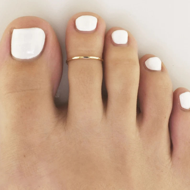 Skinny Hammered Toe Ring • Toe Ring Sized • Toe Ring • Midi Rings • Stackable Toe Rings ... | Etsy (US)
