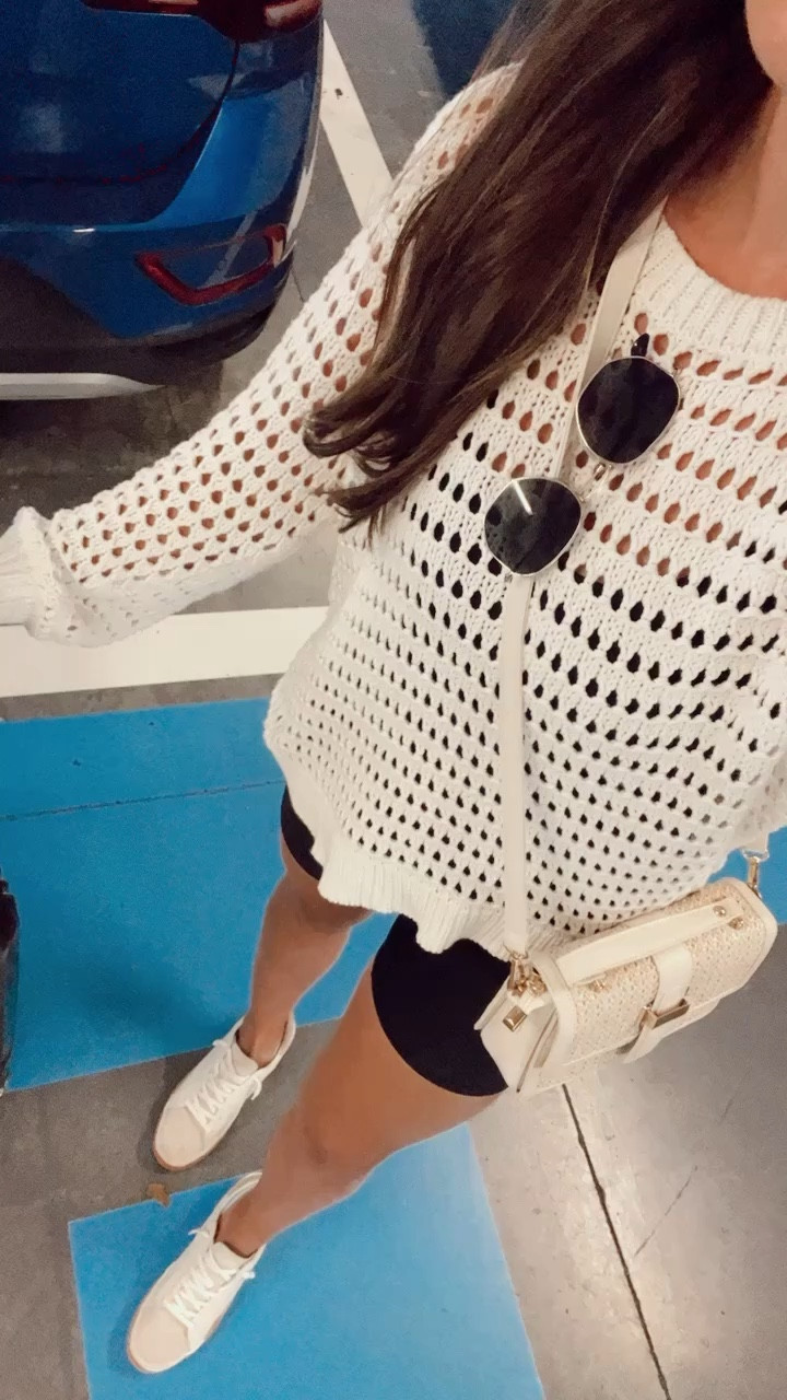 sweater: L
onesie: m