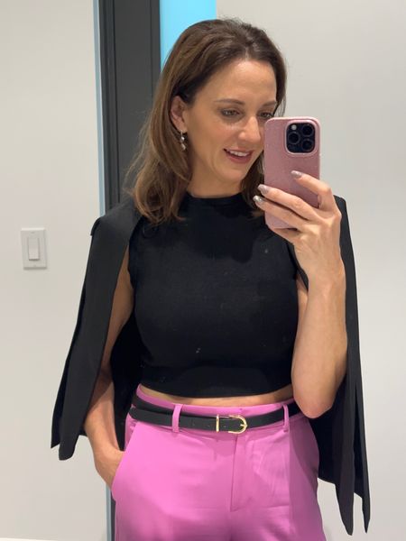Another day another blazer. I love the that this one is a cap style so it fits perfect over the shoulders.

#LTKover40 #LTKfindsunder50 #LTKworkwear