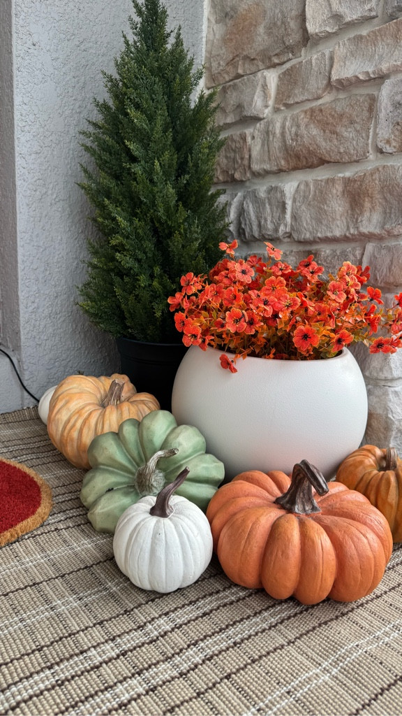 Fall entryway Decor 

#LTKHome #LTKFallSale #LTKSeasonal