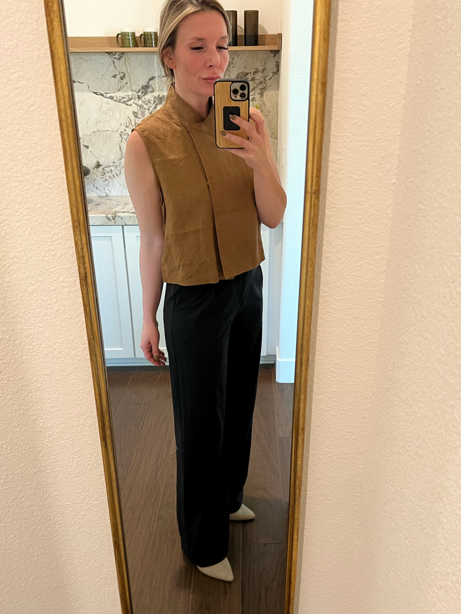 Relaxed fit and structured options for a Business Casual look! #workwear #businessattire #businesscasual #corporatechic

#LTKstyletip #LTKworkwear