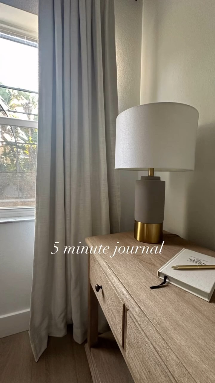 I wanted to share this 5 minute journal with you all✍️
It has been a great way to organize my thoughts before bed! It guides you with daily affirmations..highlights of the day and more🙏



#affordablehomedecor #lookforless #looksforless #moodboards #homedecor #homestyling #shelfstyling #modernorganic #neutralhome #custommoodboard #bathroomupdate #kitchenupdate #homereno #5minutejournal #journal #aestheticjournal #mothersdaygiftidea

#LTKHome #LTKFindsUnder50