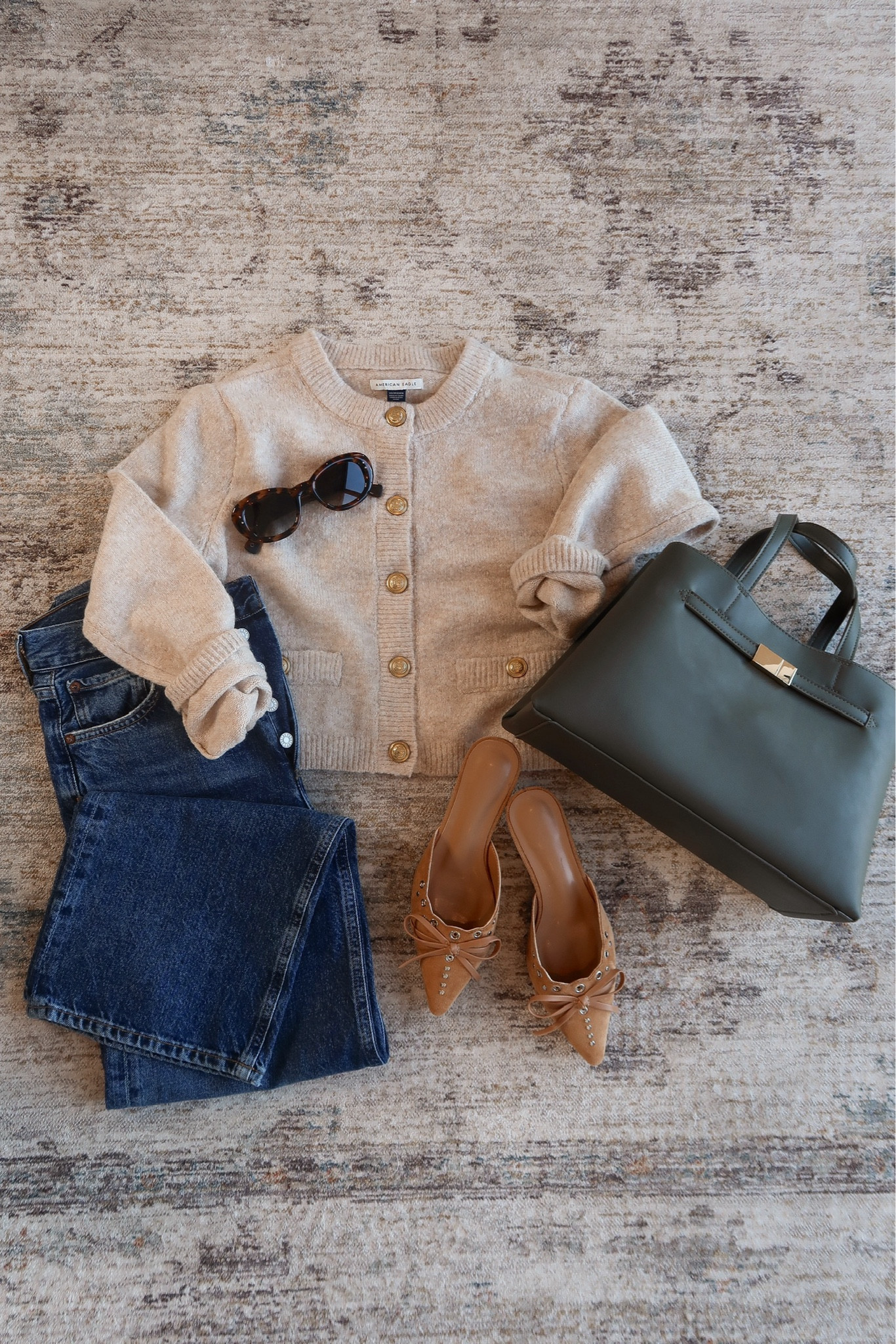 Thanksgiving Day Outfit inspo! 

Weather you’re the host or the guest this holiday season, this is the perfect elevated casual look

#LTKSeasonal #LTKStyleTip #LTKFindsUnder100