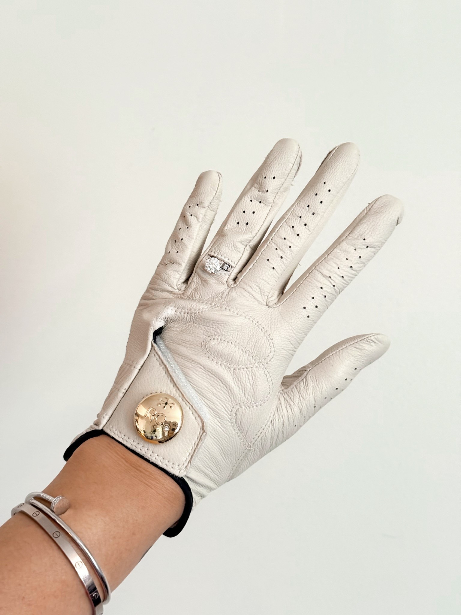 The most perfect golf gloves exist! Love this collaboration with Malbon X Ring Concierge so I can always wear my rings when I play 💍⛳️

#LTKSummerEdit #LTKGiftGuide