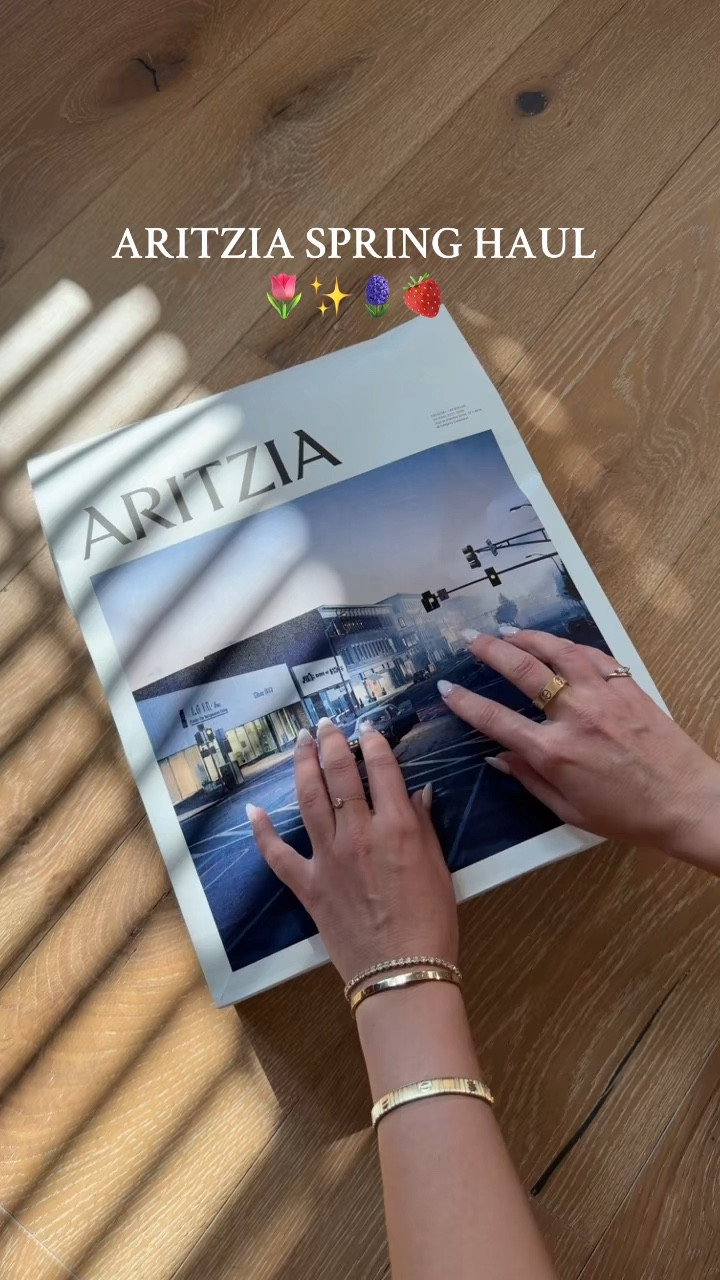 Cute new spring arrivals 😍 I will post a try on soon! I will have these added to my LTK in the @Aritzia section! 