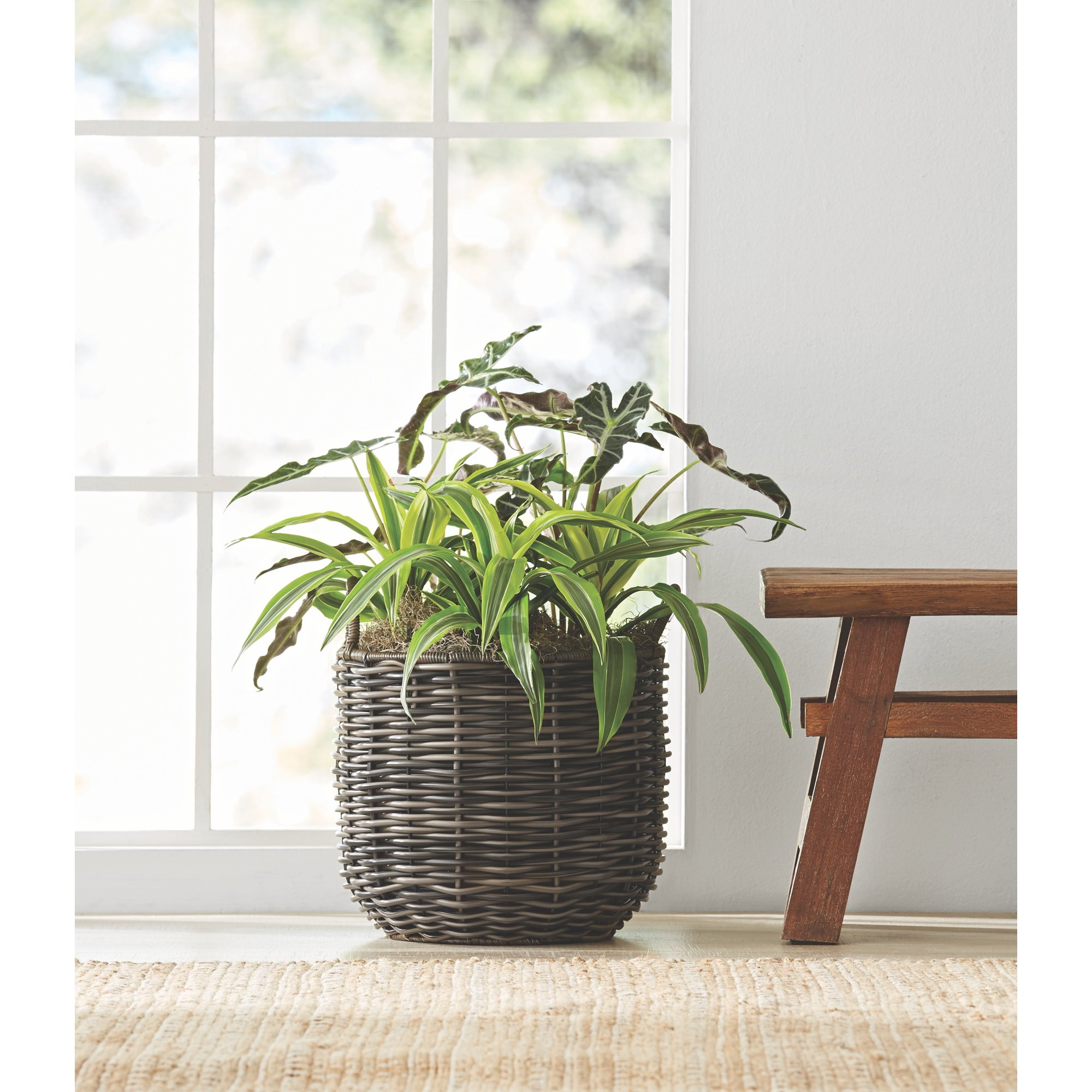 Better Homes & Gardens Wister 12 in Round Resin Rattan Planter | Walmart (US)