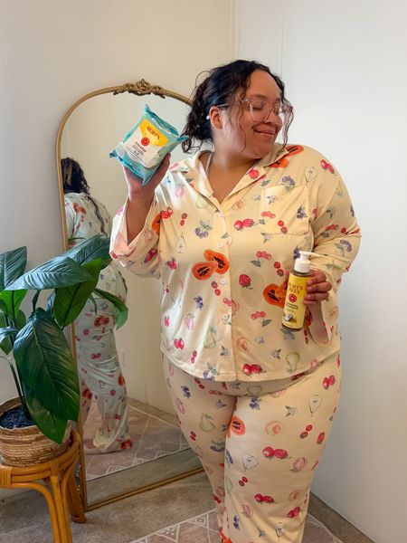 Get Unready with Me ft. Burt’s Bees! #ad 🤭
Everything featured here and so much more is 20% off now through March 23rd! This is the best time to stock up on your favorites! @burtsbees #burtsbees #burtsbeespartner


#LTKbeauty #LTKstyletip #LTKsalealert