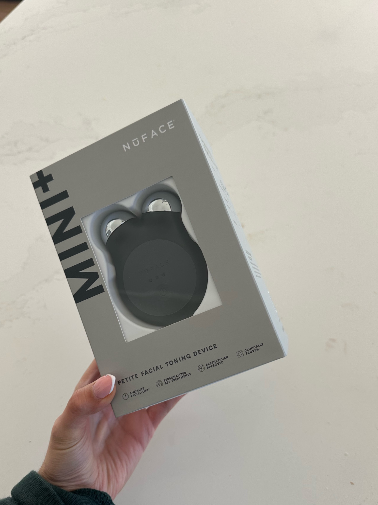 Merry Christmas to me 😍 ready to get this face snatched and lifted 🙌🏼

#LTKGiftGuide #LTKSaleAlert #LTKHoliday