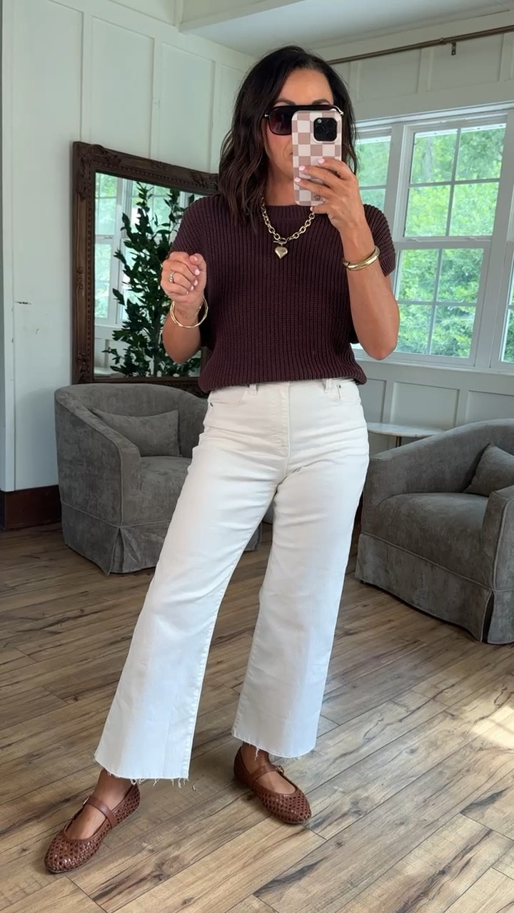 Y’all this sweater vest top from Target is a 10!!
It’s light enough for the summer days, it’s available in 4 other colors, and it’s only $20!
I styled it with white wide leg pants and these chic woven flats.
A very chic and neutral daytime look!



Summer style  elevated look  Target finds  neutral outfit


#LTKFindsUnder50 #LTKPetite #LTKStyleTip