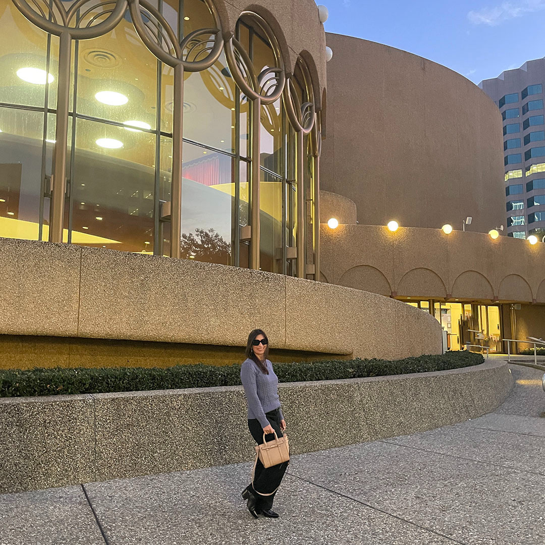 Fall office outfit and petite trousers. Perfect for the office, dinner and a Broadway show! 

 #LTKPetite #LTKFindsUnder50 #LTKWorkwear