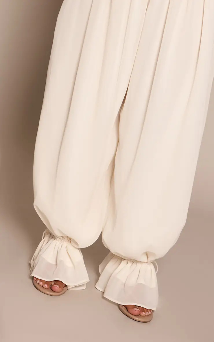 Petite Cream Chiffon Balloon Trousers | PrettyLittleThing UK