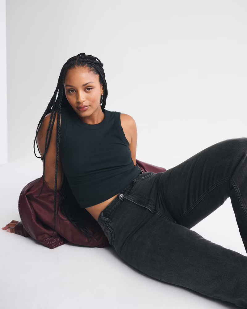 Curve Love Ultra High Rise 90s Straight Jean | Abercrombie & Fitch (US)
