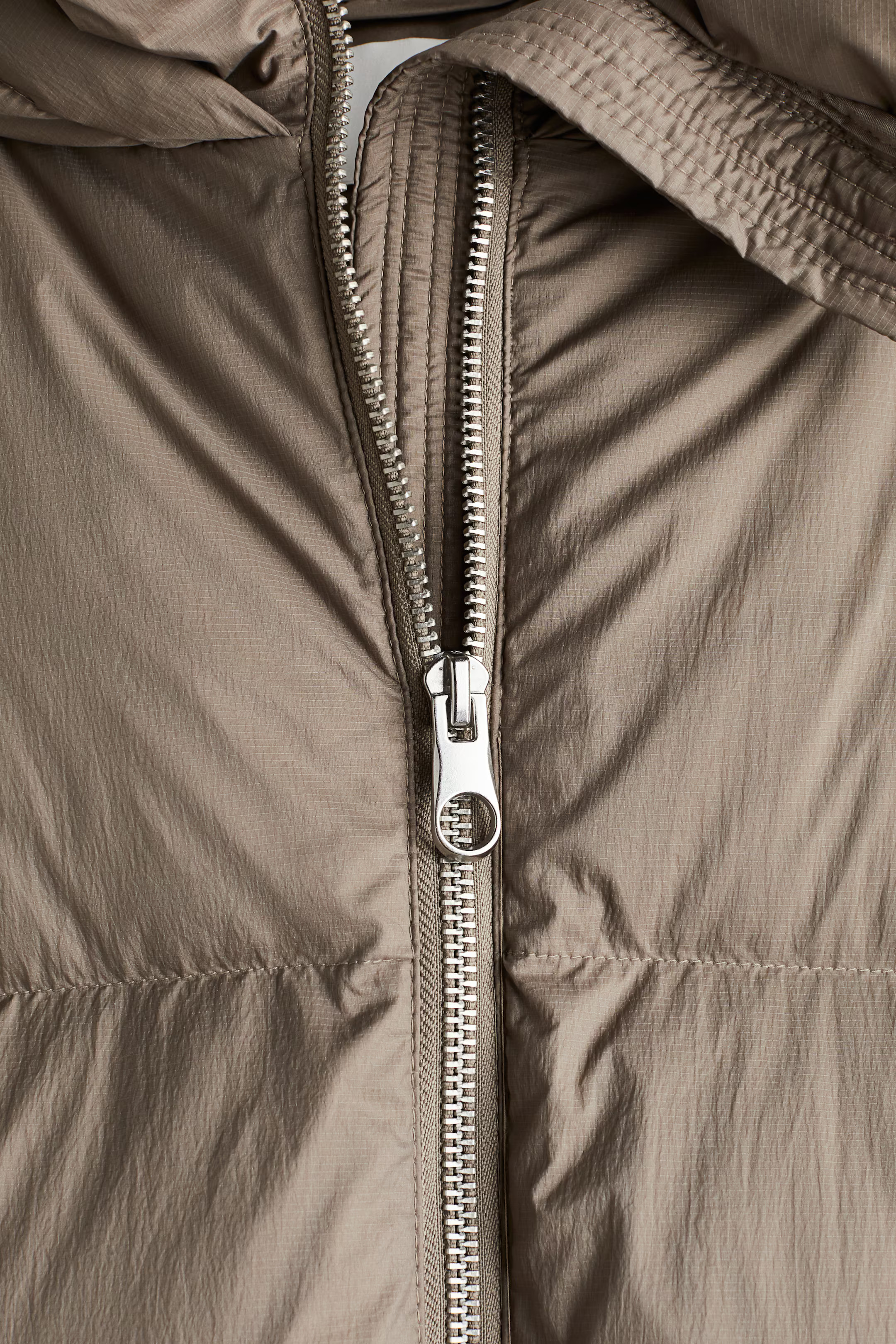 Oversized down puffer jacket | H&M (UK, MY, IN, SG, PH, TW, HK)