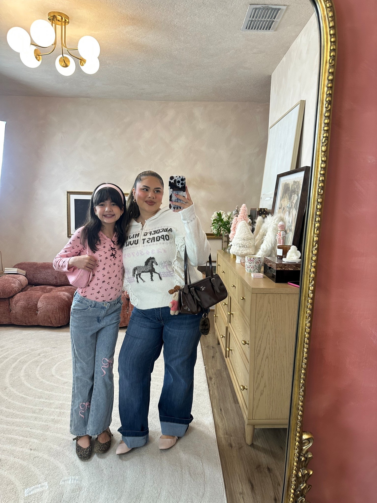 today’s ootd 🎀🤎 wearing size XL in the sweater an 16 in the jeans!

#LTKPetite #LTKootd #LTKMidsize