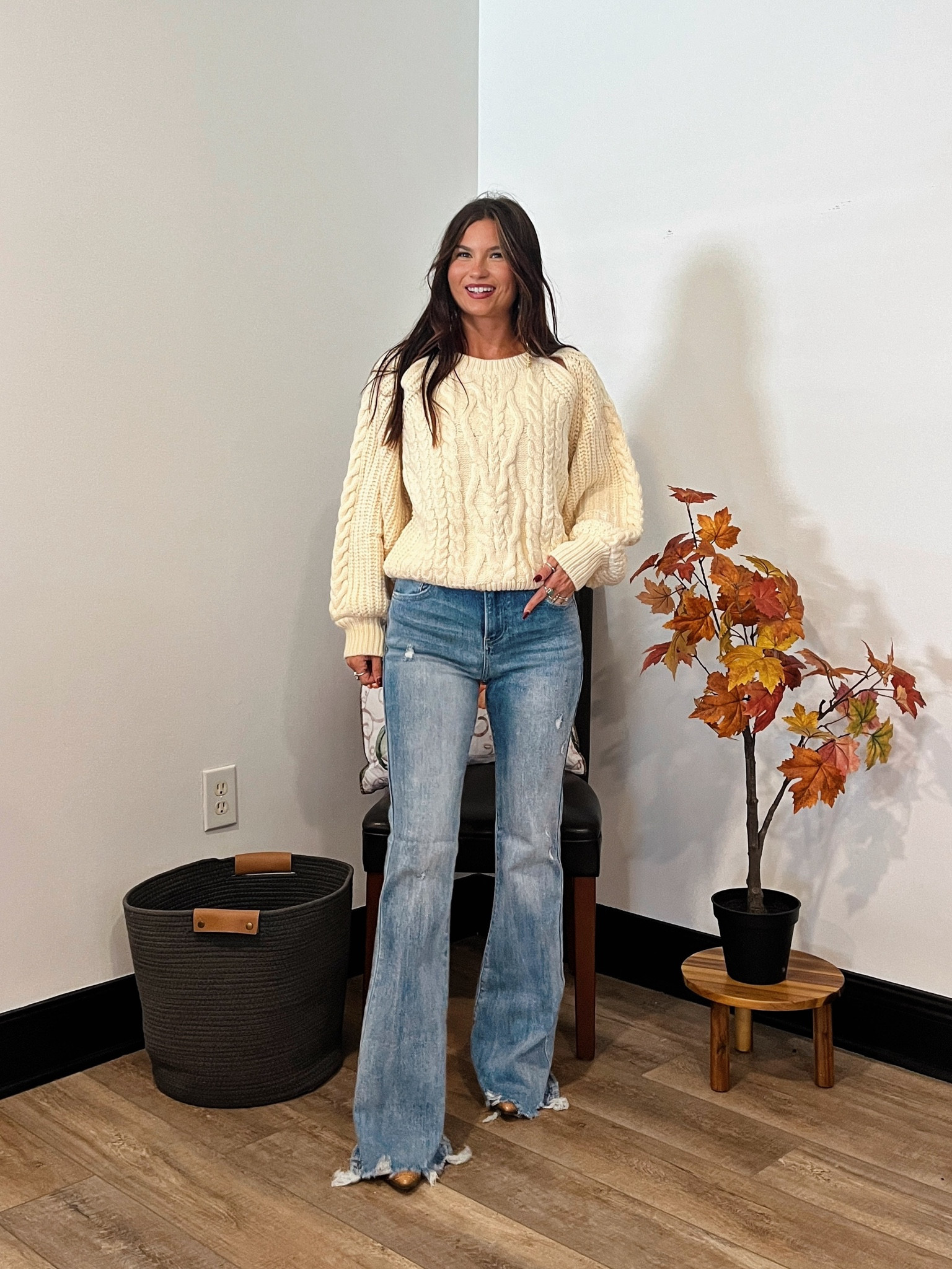 Stretchy light wash risen flares paired with cream sweater! LORI20 to save 

Wearing small sweater & size 1 denim



#LTKFindsUnder100 #LTKStyleTip #LTKFallSale
