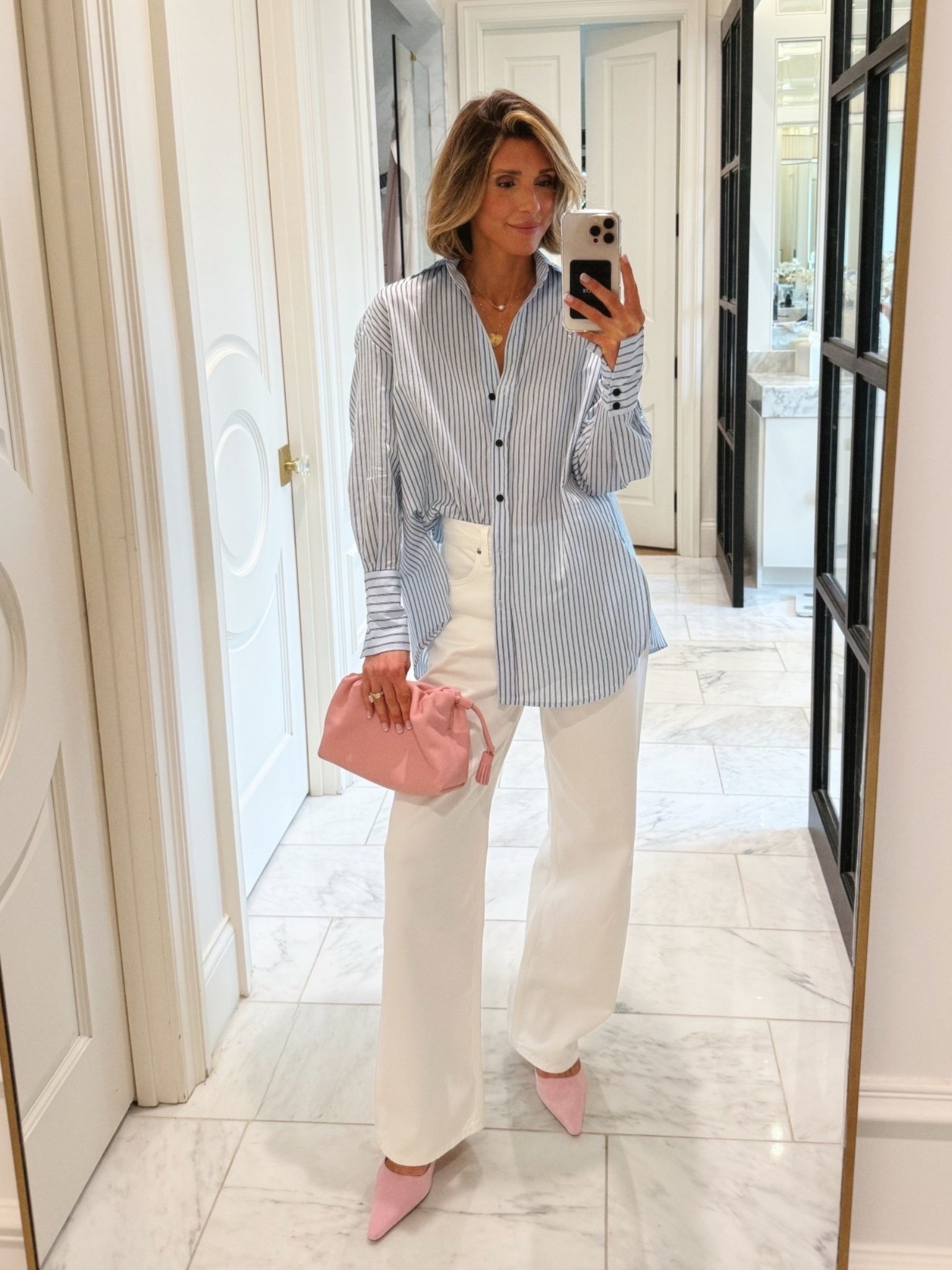 A casual spring look for Easter, school functions, lunch with friends and more. 

#LTKSeasonal #LTKootd