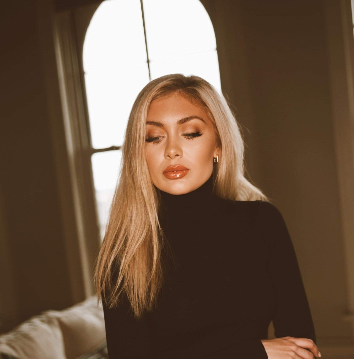 Chanel Les Beiges is my everyday glow-in-a-bottle foundation ✨ I paired it with my Heaven Mayhem dupe earrings that look designer-inspired but are such a good affordable find. Both are linked because they’re two of my go-to everyday favorites that make getting ready feel simple but polished.

#ChanelLesBeiges #ChanelMakeup #HeavenMayhem #HeavenMayhemDupe #AmazonFinds #AmazonDupes #AffordableFinds #DesignerDupe #EverydayGlow #LTKFinds
#LTKFindsUnder50 #LTKCyberWeek #LTKValentine

Comment SHOP below to receive a DM with the link to this post on my LTK ⬇
https://liketk.it/5SsIe
https://liketk.it/5YfI0
https://liketk.it/5YfKT
https://liketk.it/5YnDf
https://liketk.it/5YnFK
https://liketk.it/5YnIt

#ltkbeauty #ltksalealert #ltkpetite #ltkspringsale #ltkgrwm #ltkootd #ltkdayinmylife #ltkmomlife #ltkworkwear #ltkselfcare 

Comment SHOP below to receive a DM with the link to this post on my LTK ⬇ https://liketk.it/5YnR0 #ltkpetite #ltkbeauty #ltktravel

Comment SHOP below to receive a DM with the link to this post on my LTK ⬇ https://liketk.it/62FtH #ltkworkwear #ltkbeauty #ltkvlog

Comment SHOP below to receive a DM with the link to this post on my LTK ⬇ https://liketk.it/62FvB #ltkgrwm #ltkbeauty #ltkfestival

#LTKU #LTKBeauty #LTKgrwm