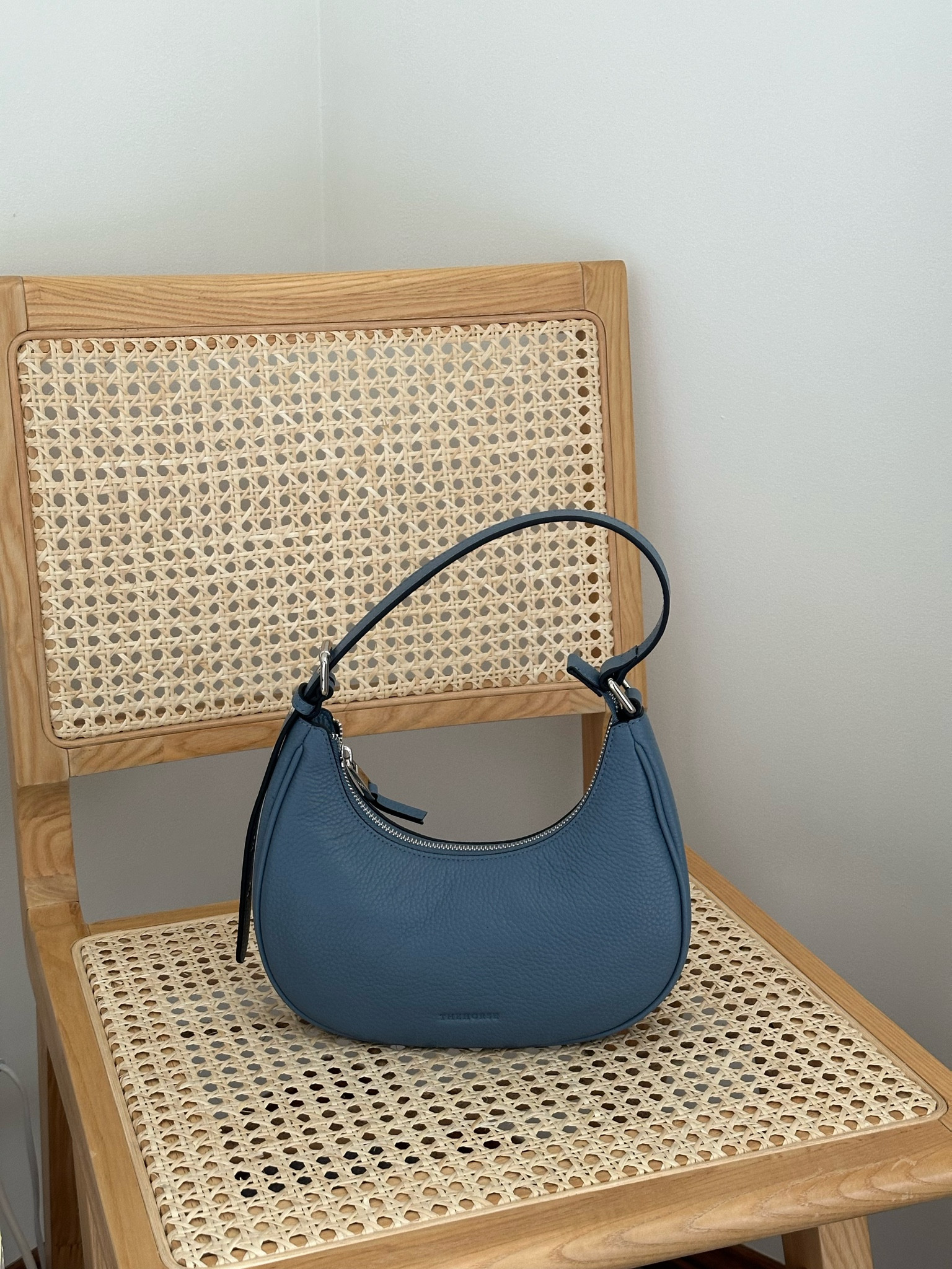 The dreamiest handbag ☁️☁️

#LTKitbag #LTKaustralia #LTKSeasonal