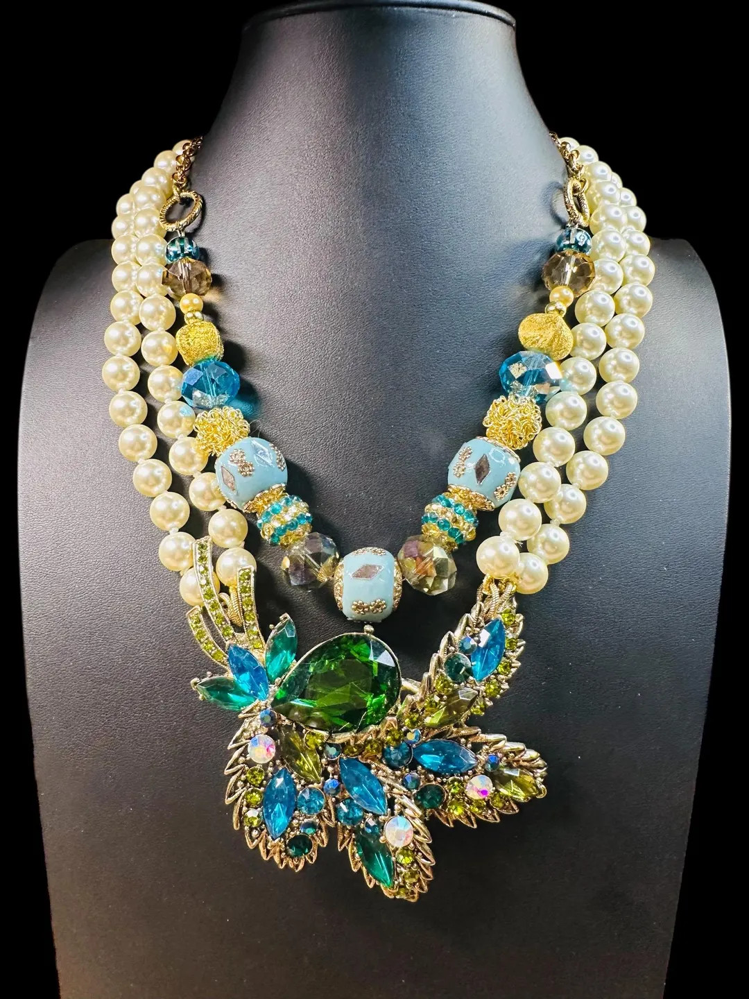 The Savannah | Vintage Pearl & Emerald Statement Necklace Set | Two Separate Necklaces | One-of-a... | Etsy (US)