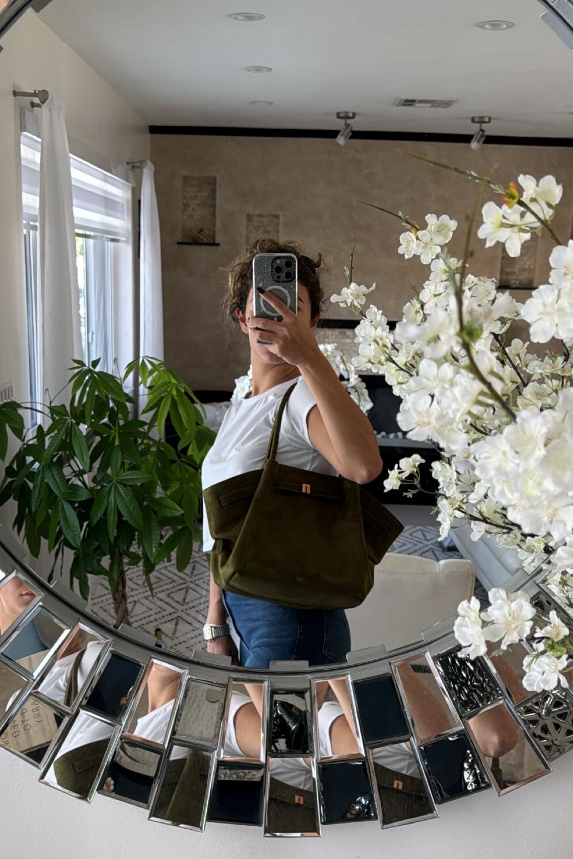 My new fall daily bag 

#LTKWorkwear #LTKItBag #LTKStyleTip