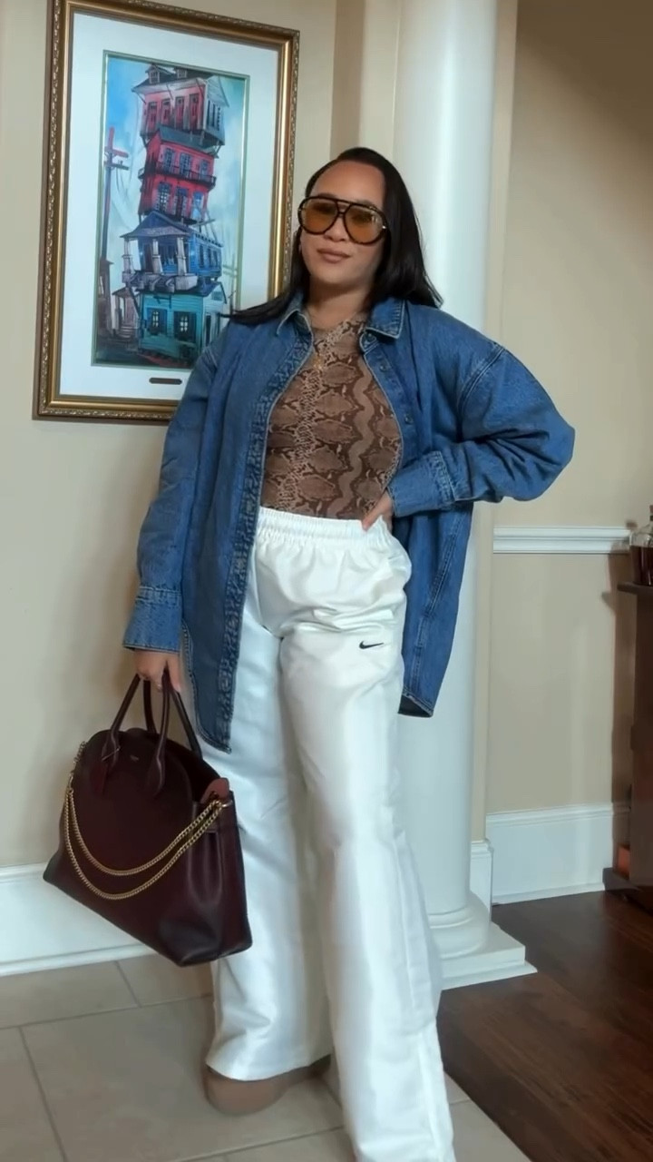 Better late than never! 

Hope you all had an amazing day with friends and Family ! 
I’m so thankful and my heart is full ❤️🥰

Cozy vibes this year ! Enjoy the Fit 😎

@coach 
@nikewomen 
@ugg 
@saks 
@bottegavenetaworld