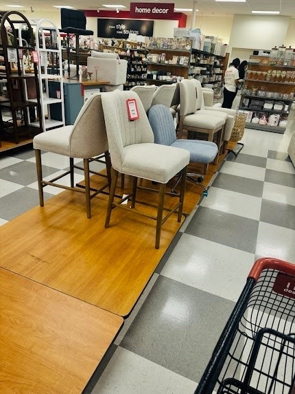 On the hunt for the perfect bar stools today! 🪑 These neutral linen tones and sleek silhouettes are so versatile for any kitchen island. Which one are we feeling: the classic cream or that subtle blue pinstripe? Decisions, decisions! 🤔💬
#HomeMakeover #KitchenInspo #FurnitureShopping #InteriorStyle

#LTKHome
