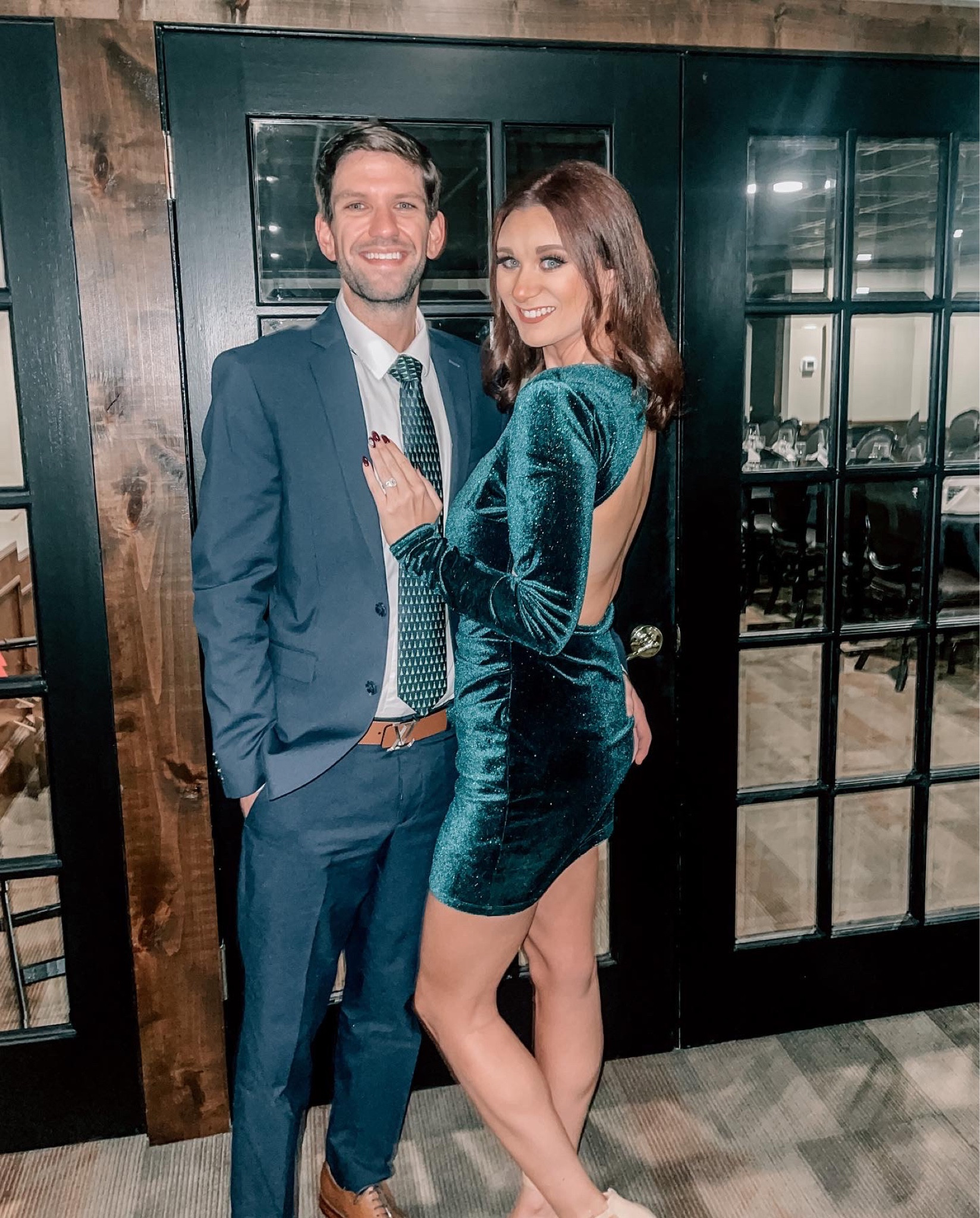 Christmas party outfit ideas ❤️🎄
Holiday party
Christmas attire
Outfit inspo
OOTD
Holiday dress
Christmas dress
Windsor
Suit
Express
Louis Vuitton 


#LTKHoliday #LTKstyletip #LTKunder50