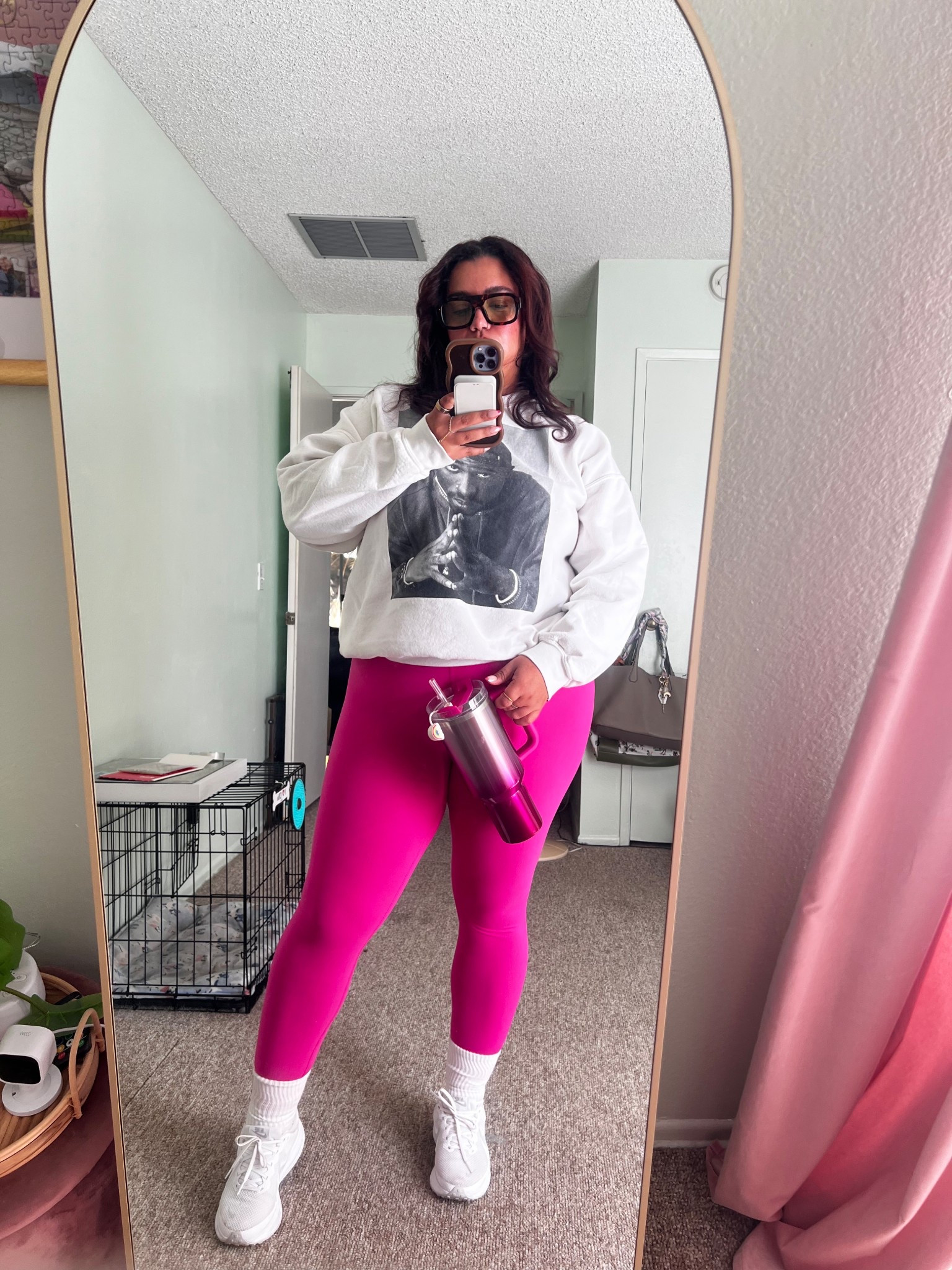 Let that Valentines Day fun begin! I got my best pink Amazon leggings out for the gym today! 

#LTKMidsize #LTKActive #LTKValentine