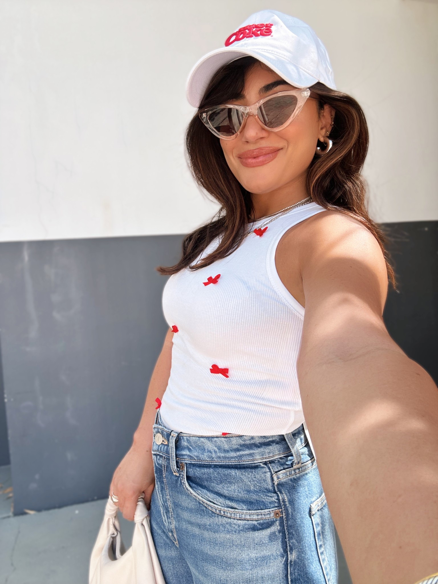 🎀❤️🎀

Affordable style, Zara, target style, white tank, coquette, baseball cap, petite, Zara jeans, concert outfit, spring fashion. 

#LTKFestival #LTKStyleTip #LTKSeasonal