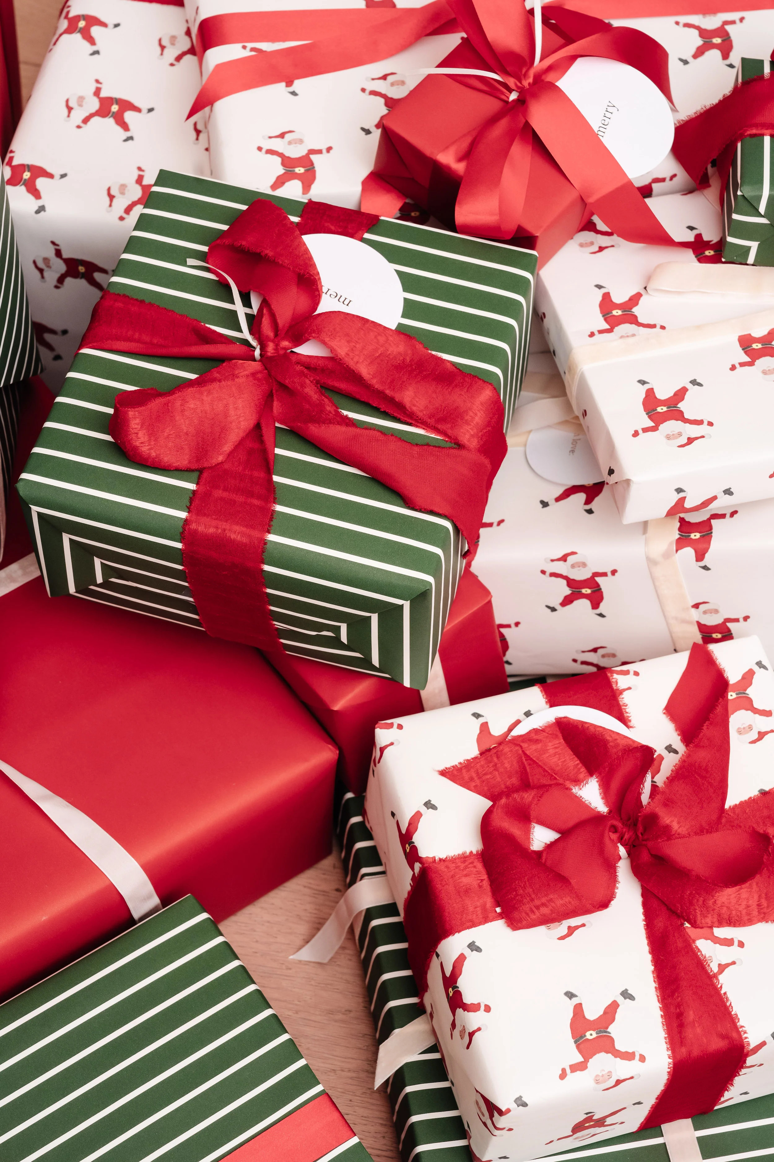 Santa Wrapping Kit | Merry Market