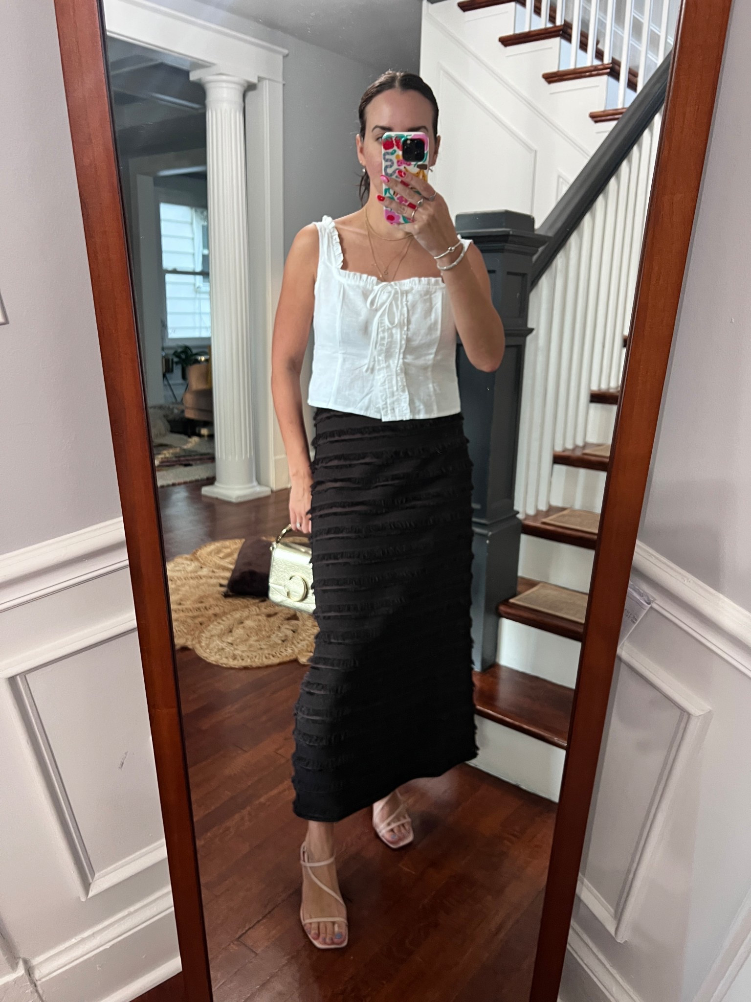 fabric mixing to achieve a fun pop in this outfit!
fringe. fringe skirt. linen top. linen white top. linen. brown skirt. h&m. revolve. sndys. brown pink. summer outfit. summer date night. date night. sandals. heeled sandals. pink heeled sandals. 

 

#LTKFindsUnder50 #LTKFindsUnder100 #LTKStyleTip