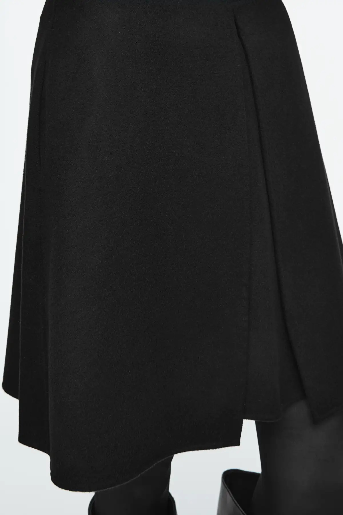 FOLD-DETAIL DOUBLE-FACED WOOL MINI SKIRT | COS (US)