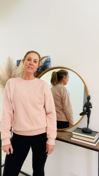 Here’s our simple go-to recipe for styling an entryway. Betsy breaks it down so you can achieve a layered, very pulled together look—all you have to do is customize it piece by piece and you can’t go wrong. 🪞

Entryway styling, home decor, mirror, entryway mirror, books, pampas grass, vase, console table, entryway table, yoga statue, decorative accessories, ceramic accessories, home decor accessories, abstract art, wall art, Target, West Elm, cb2, At Home, Amazon, Anthropologie Home, Minted, Wayfair

#LTKVideo #LTKstyletip #LTKhome