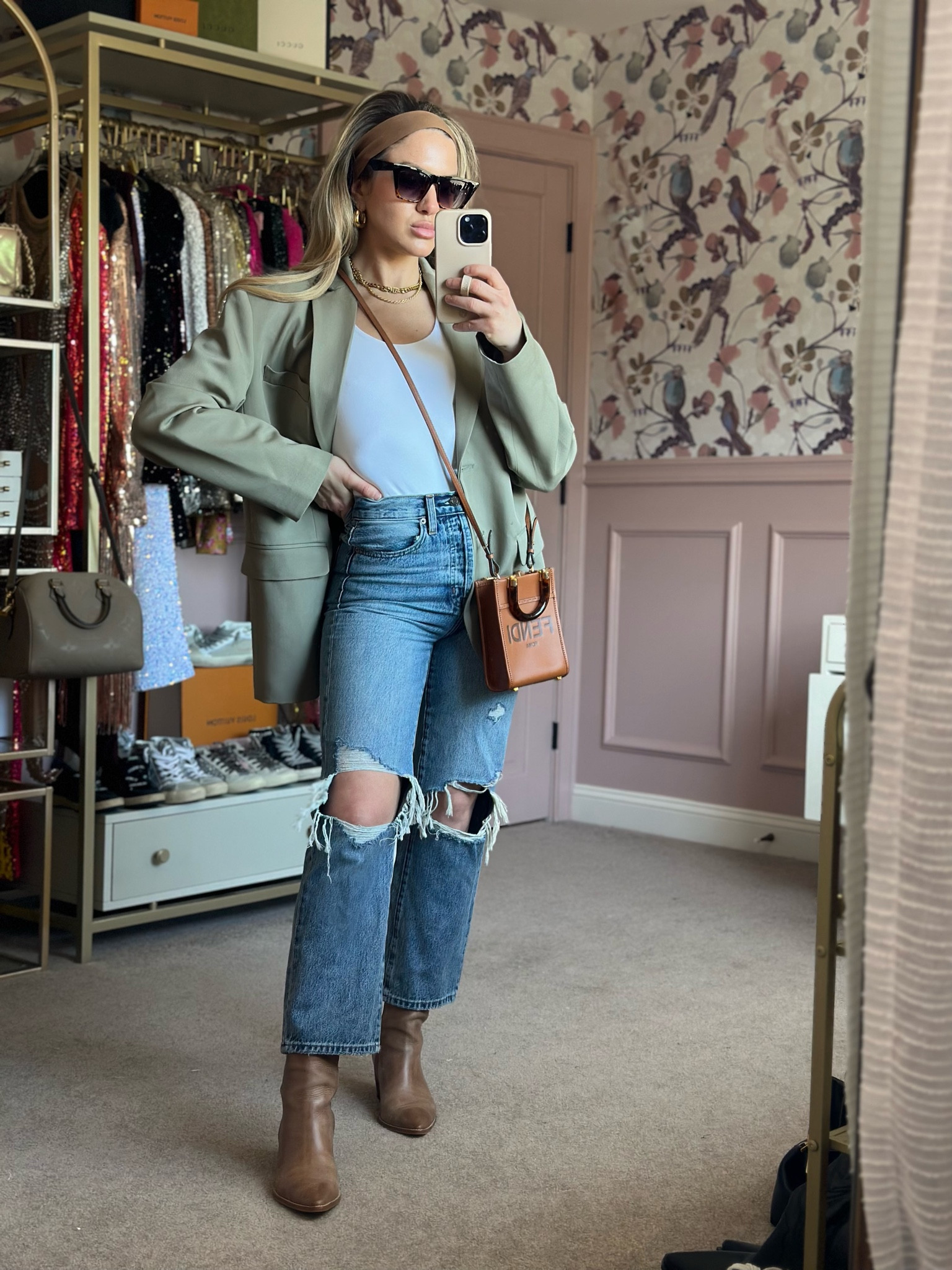 Fit inspo

Anine Bing
Revolve
Abercrombie
Fendi
Abbott Lyon
Matisse
Amazon

#LTKfit #LTKFind #LTKstyletip