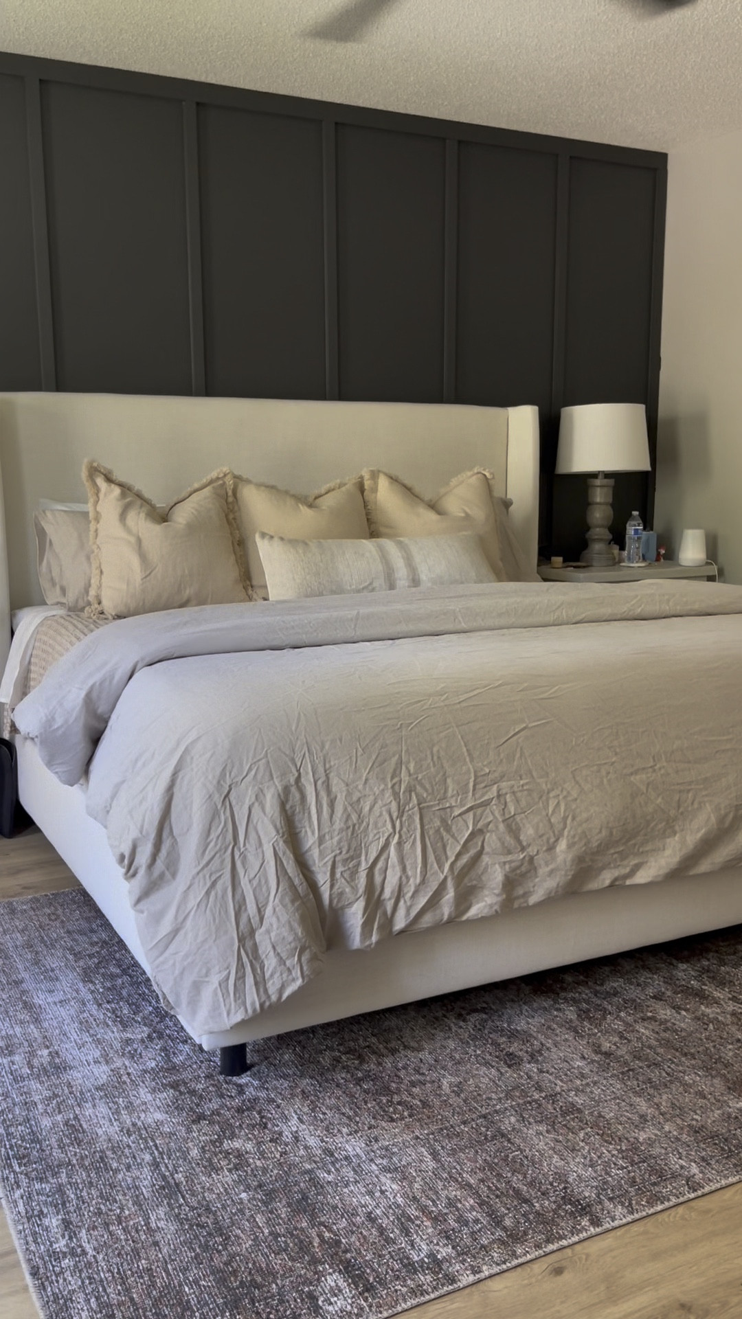 Master bedroom bedding 
King bed 
Throw pillows 
Duvet cover 
Area rug 

#LTKhome #LTKFind #LTKsalealert