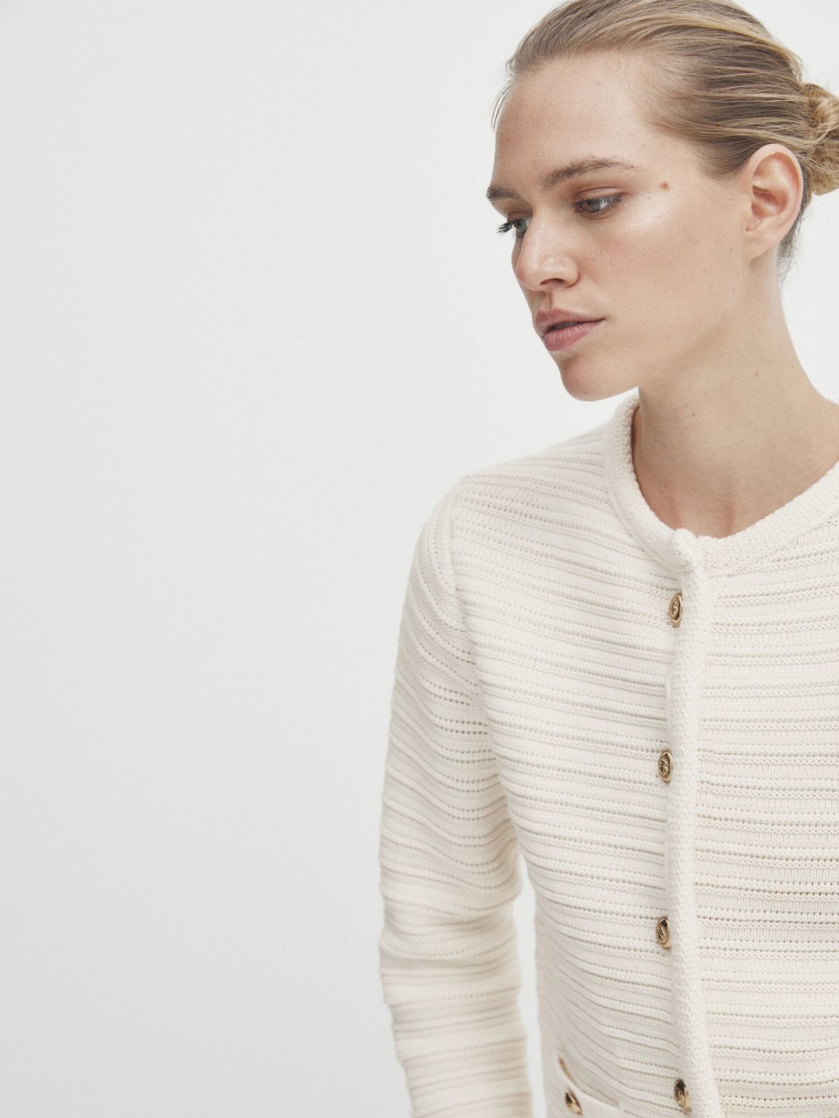 Textured knit cardigan with gold buttons | Massimo Dutti UK