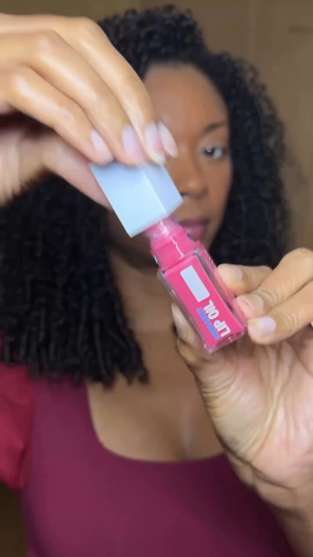 New lip oil for summer💖

I got the Neutrogena Lip Oil in Petal Pop & I’m obsessed. My lips feel more moisturized with every use and it’s the perfect sheer pink color! Now I need every color - Def worth a try!

#LTKBeauty