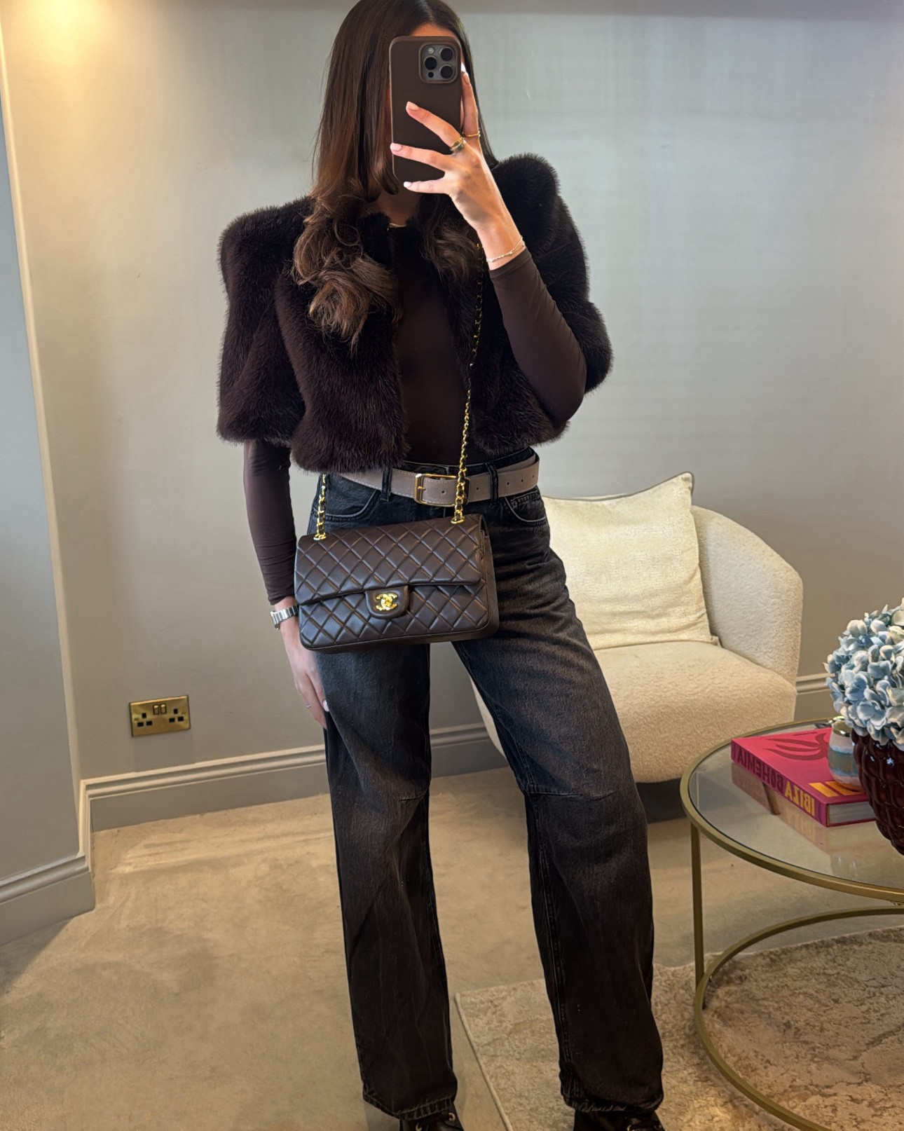 Winter outfits. Faux fur. Faux fur jacket. Shrug. Balloon jeans. Jeans. Black jeans. Topshop. ASOS. Zara  

#LTKuk #LTKwinter #LTKstyletip