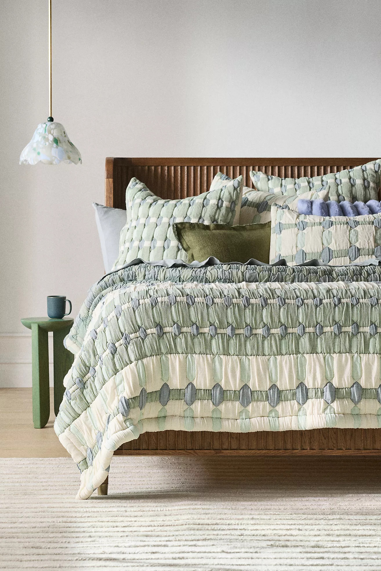 Sonya Matelassé Coverlet | Anthropologie (US)