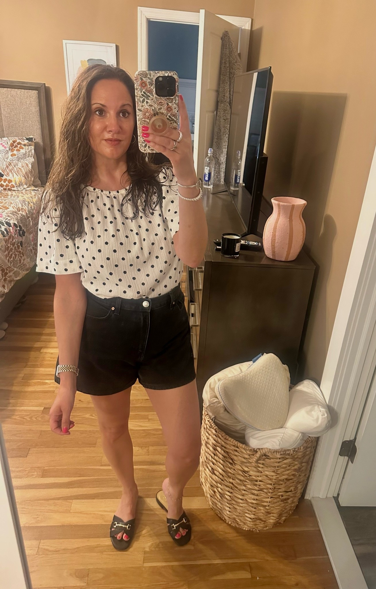 Friday night dinner look — top is #Loft, shorts are #Mango (old) and sandals are J Crew factory — hair is 100% humidity.

#LTKootd #LTKOver40